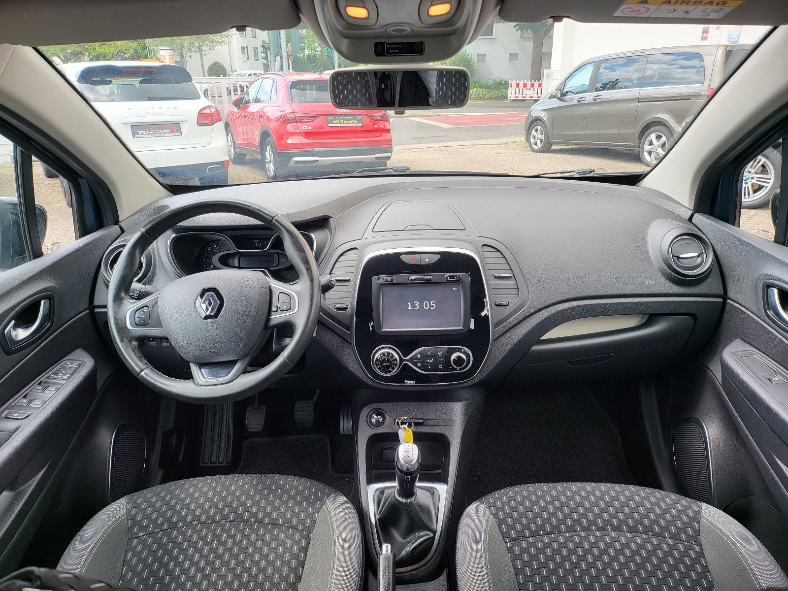 Fahrzeugabbildung Renault Captur Intens