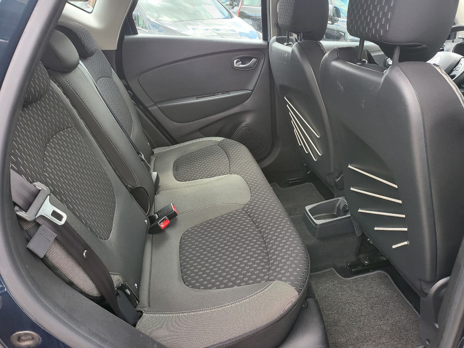 Fahrzeugabbildung Renault Captur Intens