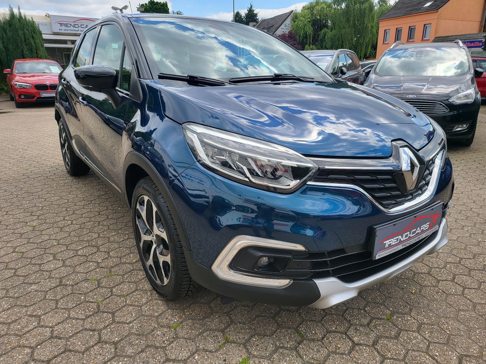 Fahrzeugabbildung Renault Captur Intens