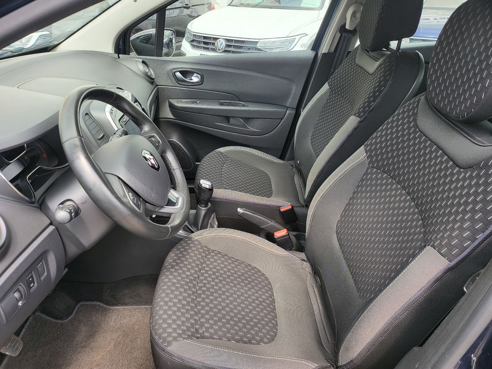 Fahrzeugabbildung Renault Captur Intens