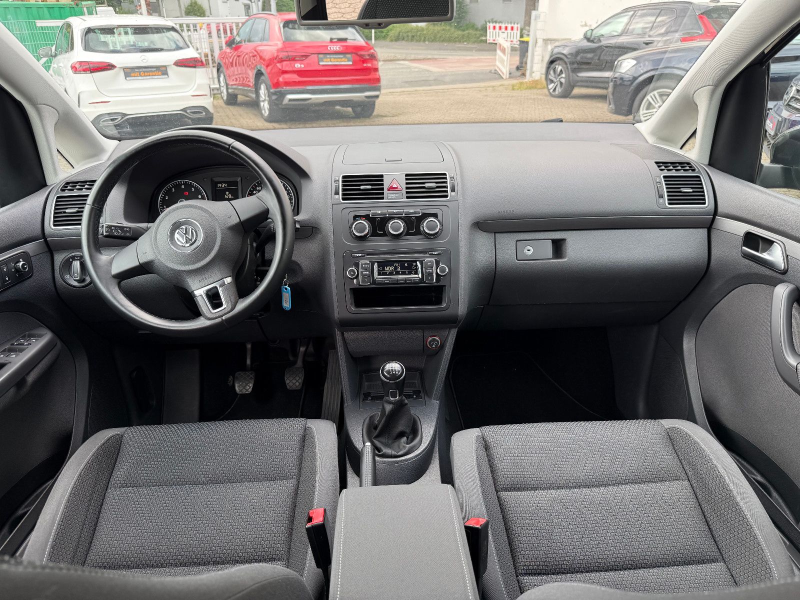 Fahrzeugabbildung Volkswagen Touran Comfortline*1 Hand*Tempomat*7Sitzer*