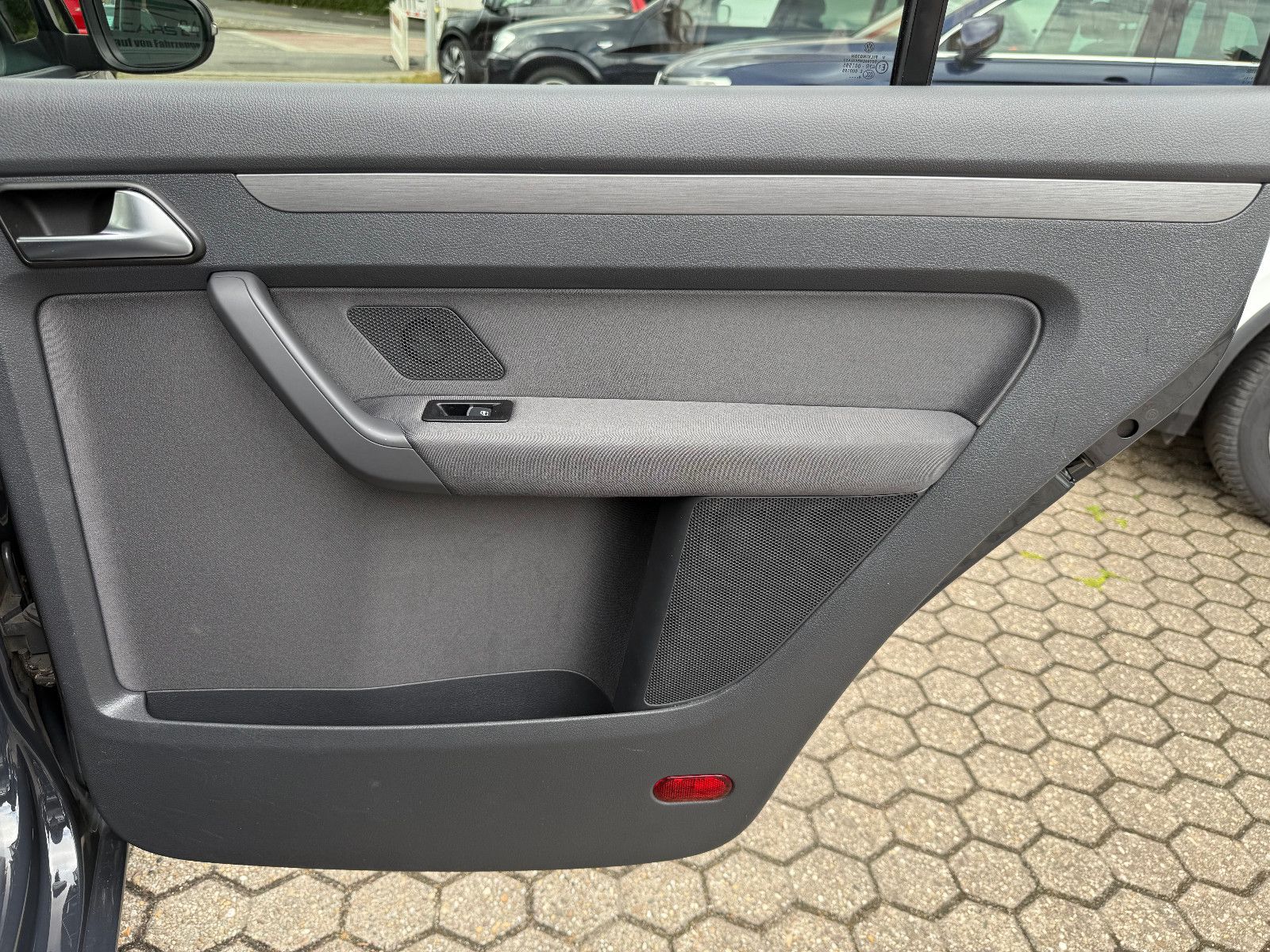 Fahrzeugabbildung Volkswagen Touran Comfortline*1 Hand*Tempomat*7Sitzer*