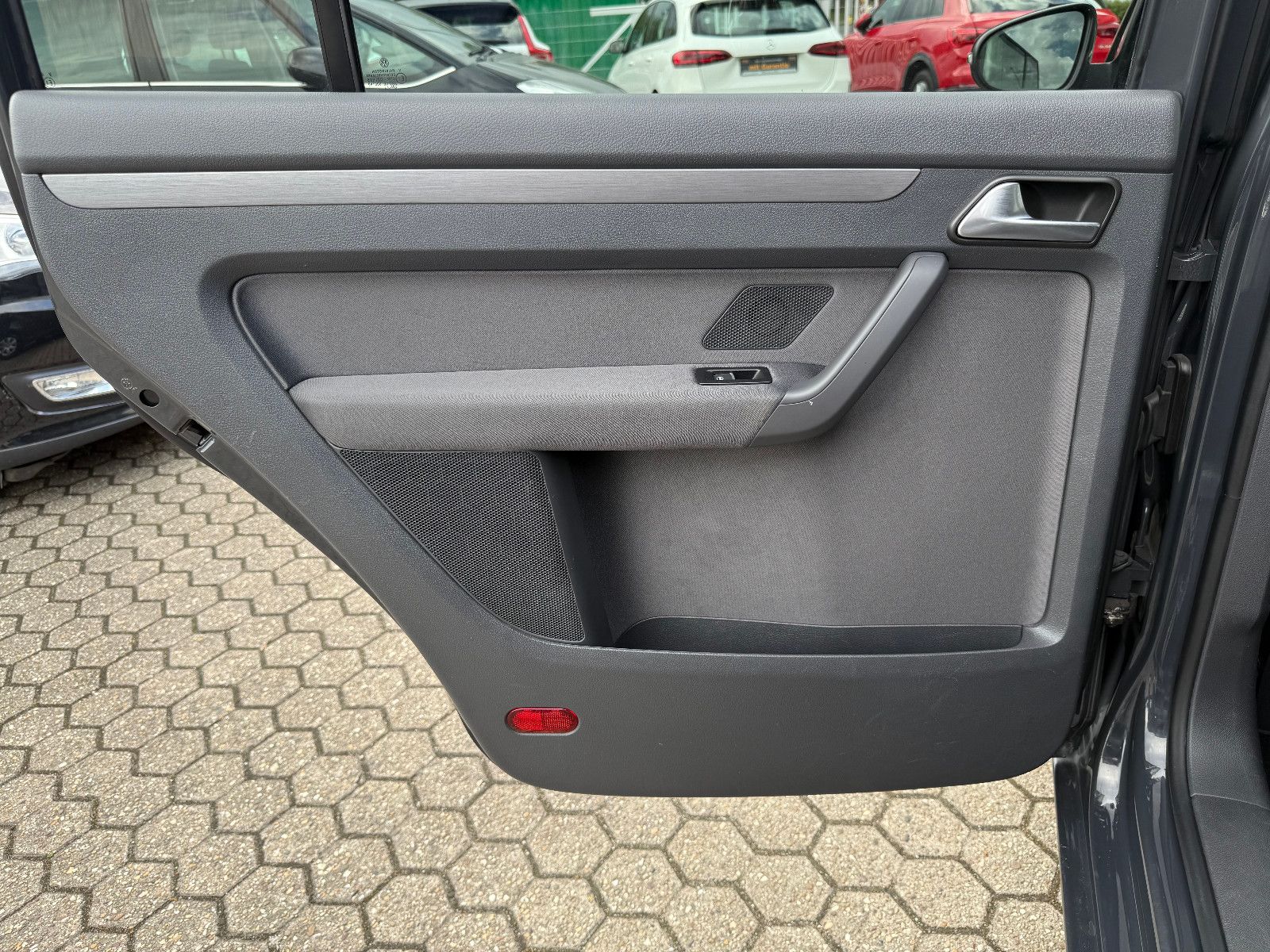 Fahrzeugabbildung Volkswagen Touran Comfortline*1 Hand*Tempomat*7Sitzer*