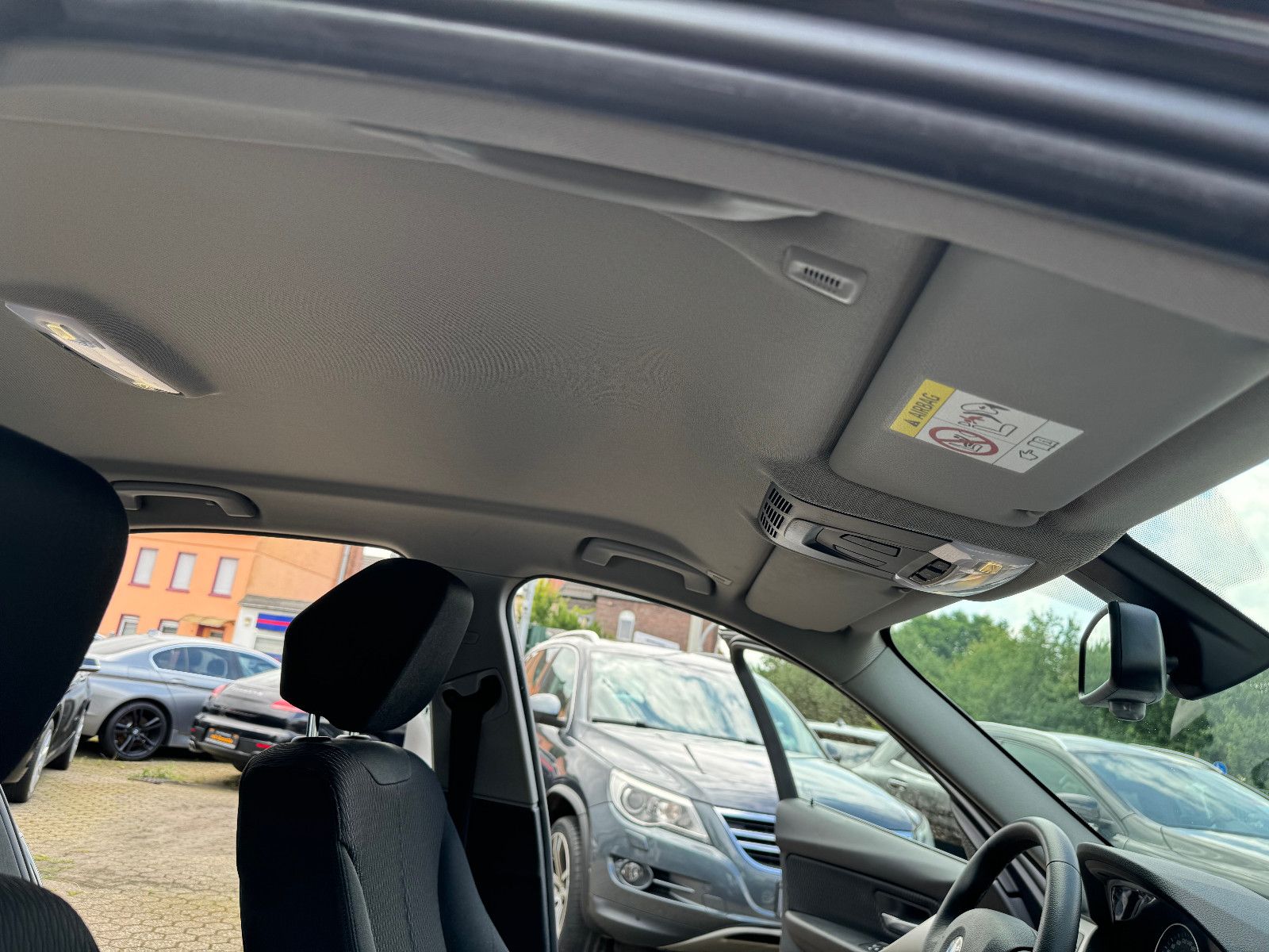 Fahrzeugabbildung BMW 330d Limo.Advantage **Automatik ** Navi