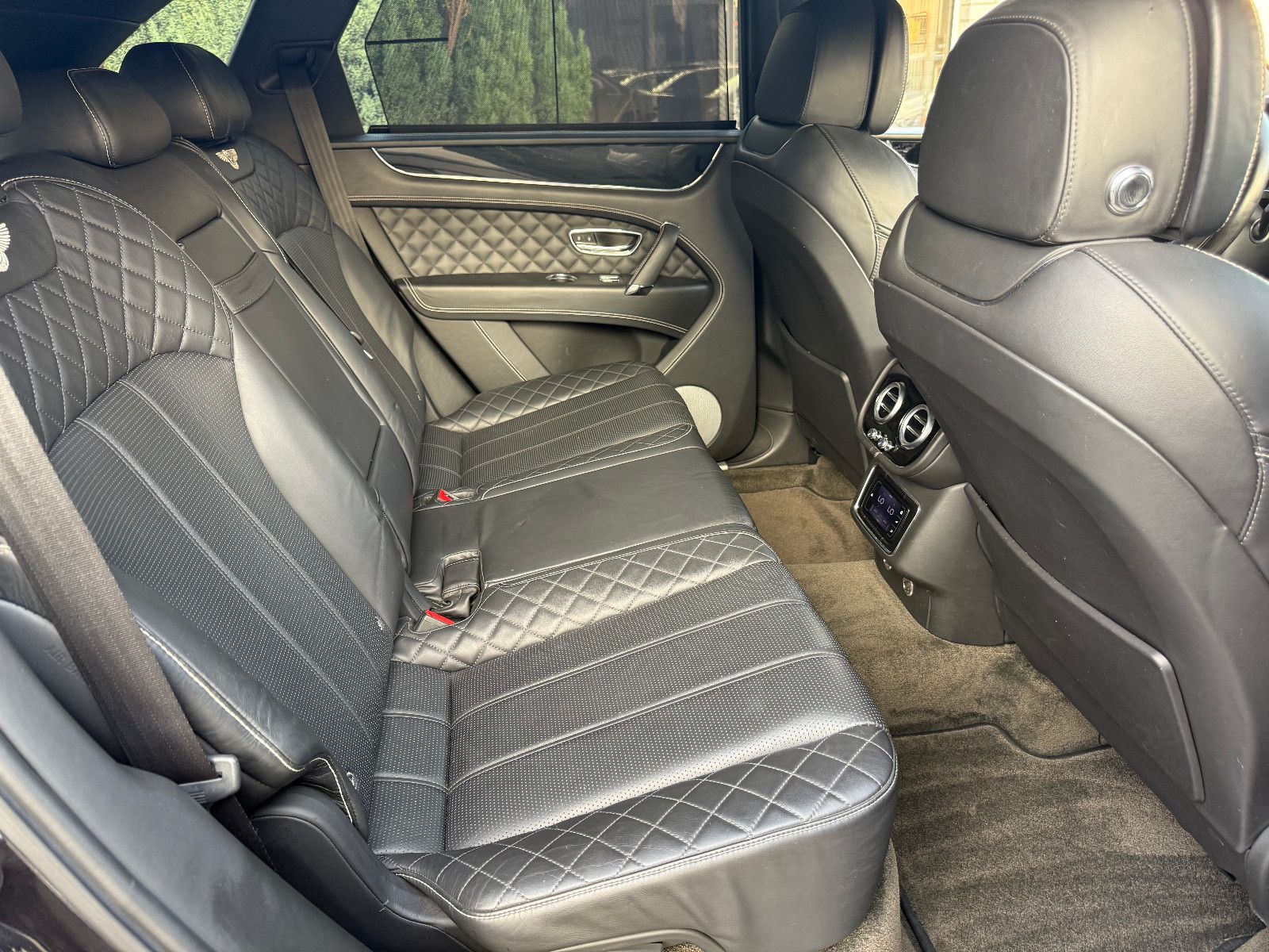 Fahrzeugabbildung Bentley Bentayga 6.0 W12 4WD*FirstEdition* Voll*
