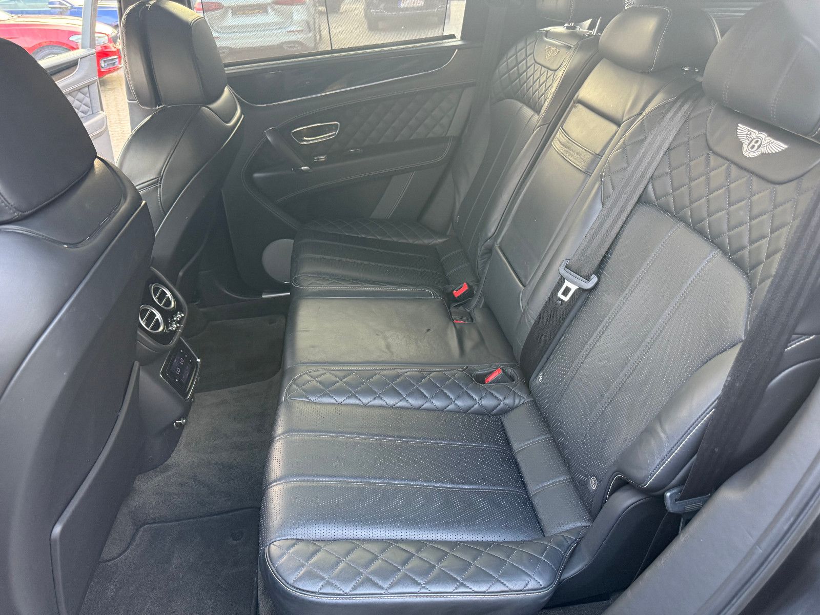 Fahrzeugabbildung Bentley Bentayga 6.0 W12 4WD*FirstEdition* Voll*