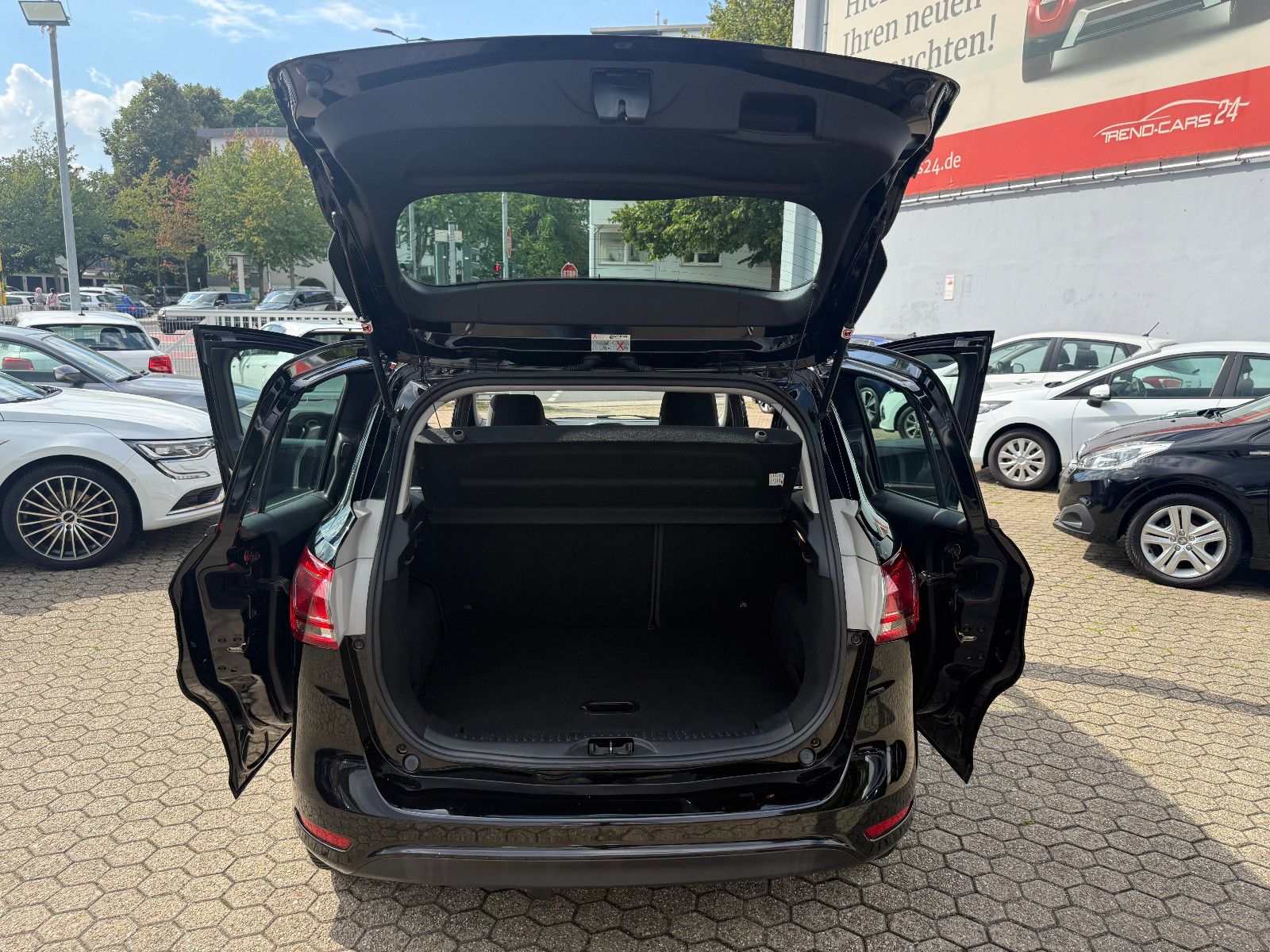 Fahrzeugabbildung Ford B-Max B-MAX Trend*AHK*