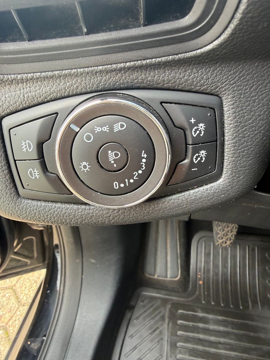 Fahrzeugabbildung Ford B-Max B-MAX Trend*AHK*