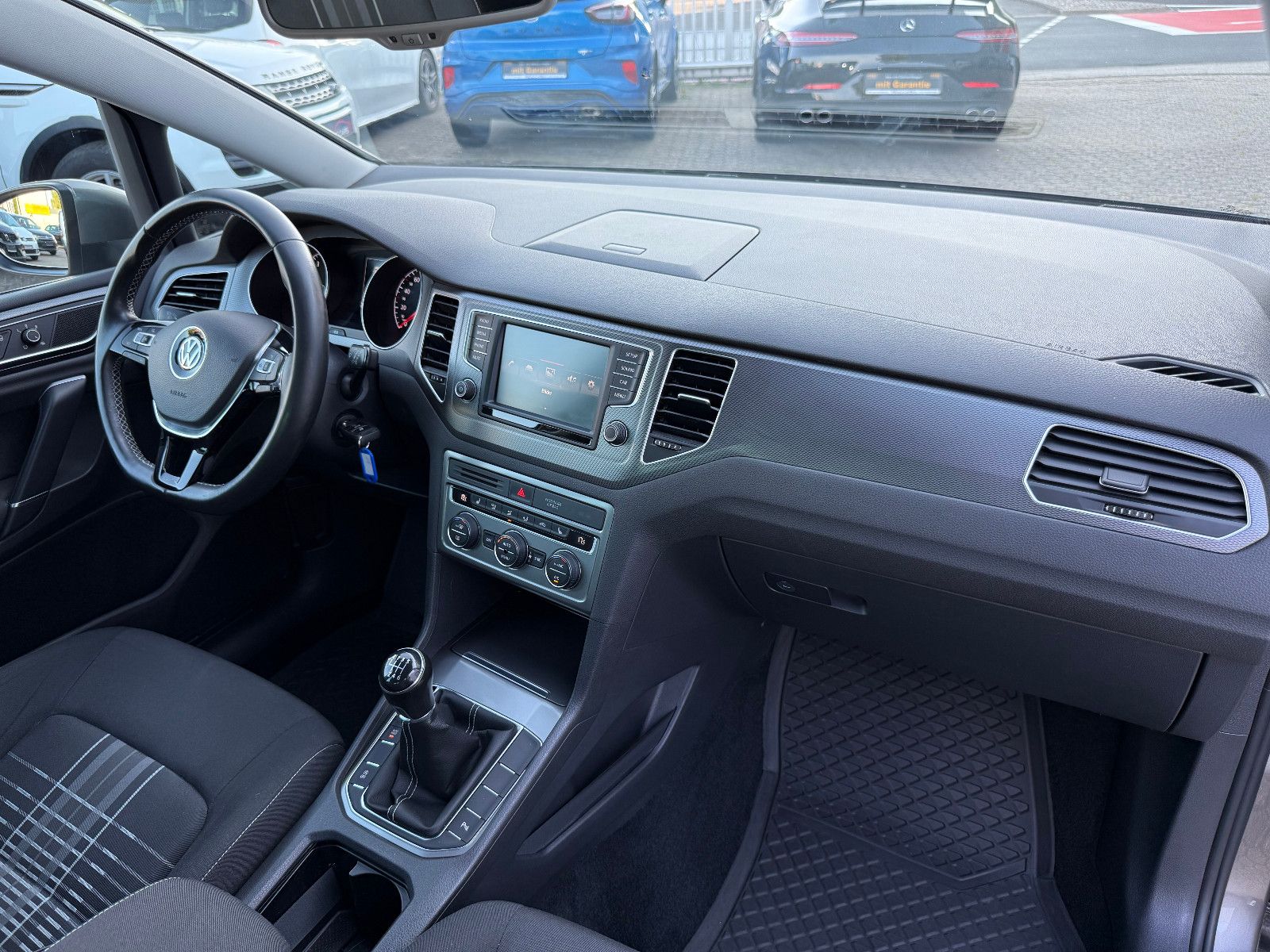 Fahrzeugabbildung Volkswagen Golf SportsvanVII Highline lounge*Klima*Tempomat