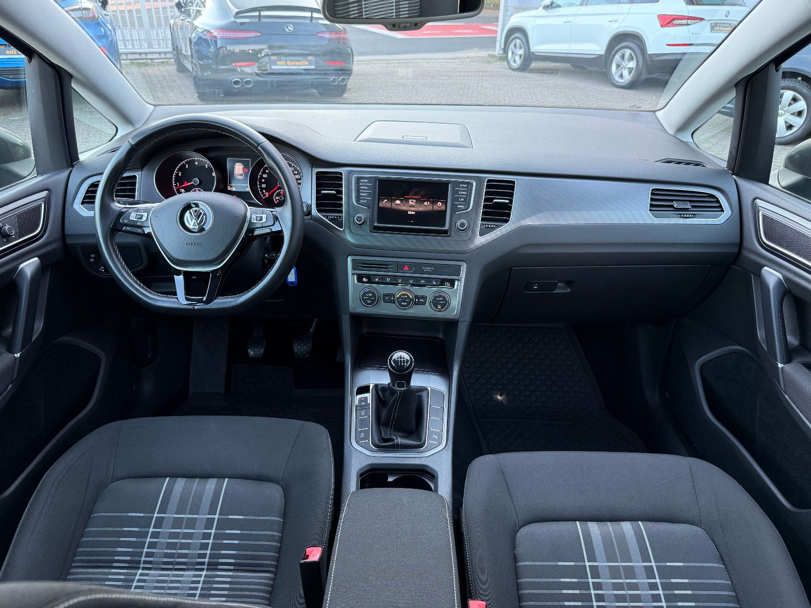 Fahrzeugabbildung Volkswagen Golf SportsvanVII Highline lounge*Klima*Tempomat
