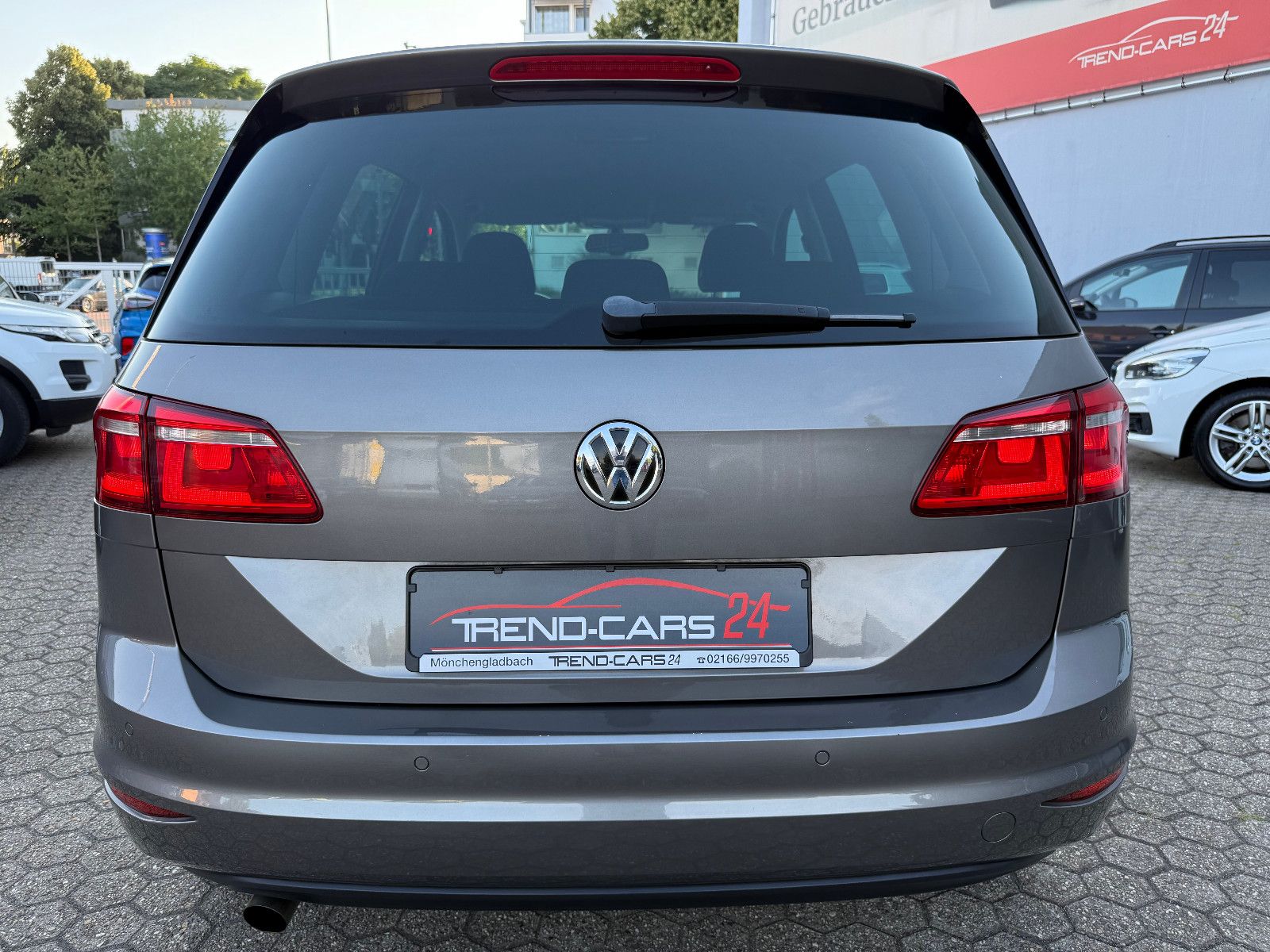 Fahrzeugabbildung Volkswagen Golf SportsvanVII Highline lounge*Klima*Tempomat