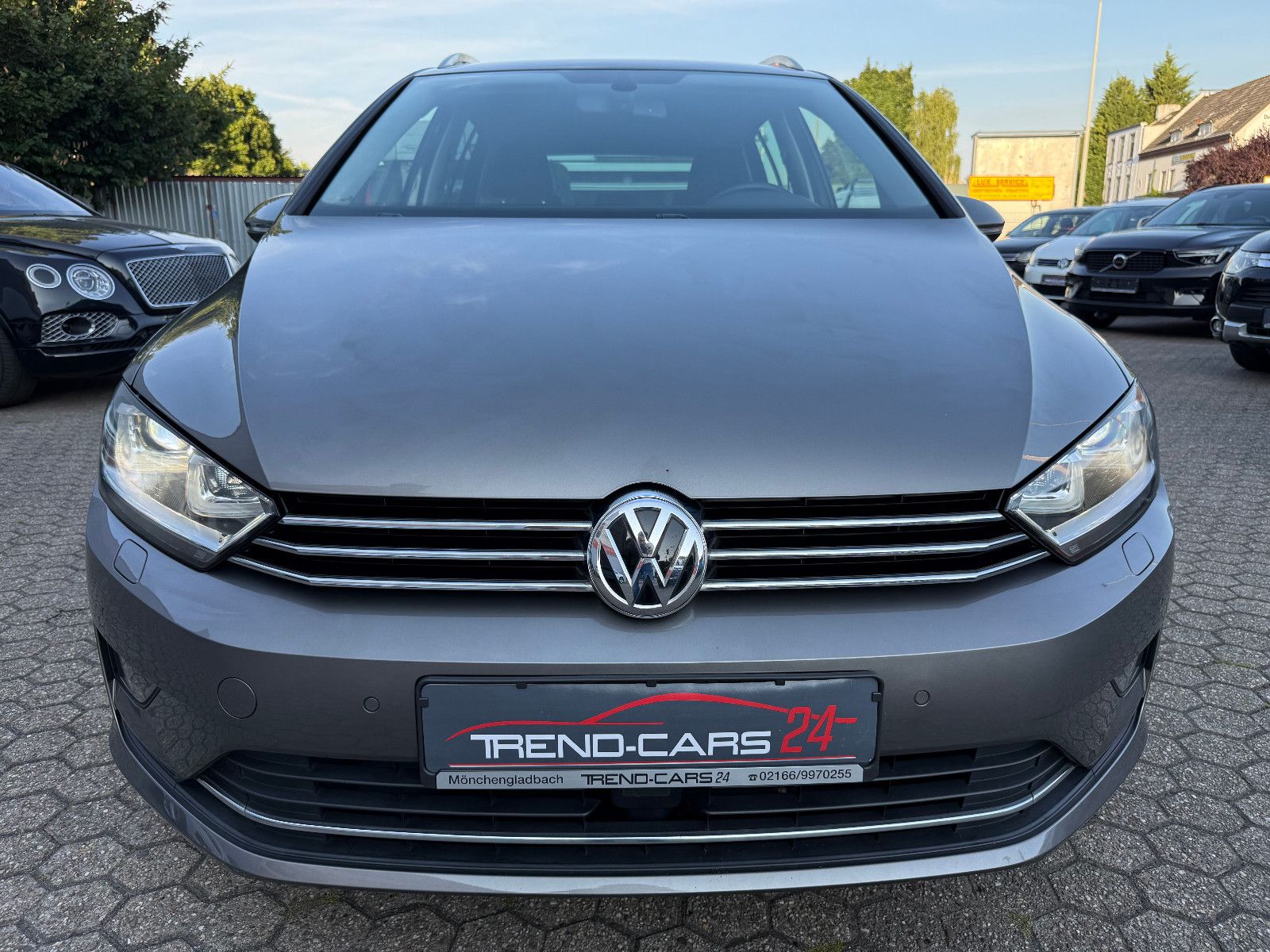 Fahrzeugabbildung Volkswagen Golf SportsvanVII Highline lounge*Klima*Tempomat