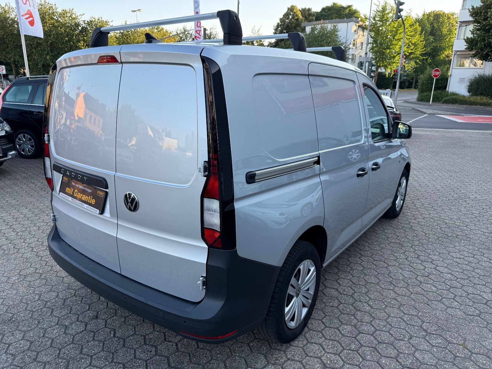 Fahrzeugabbildung Volkswagen Caddy Cargo EcoProfi*Klima*Regalsystem*