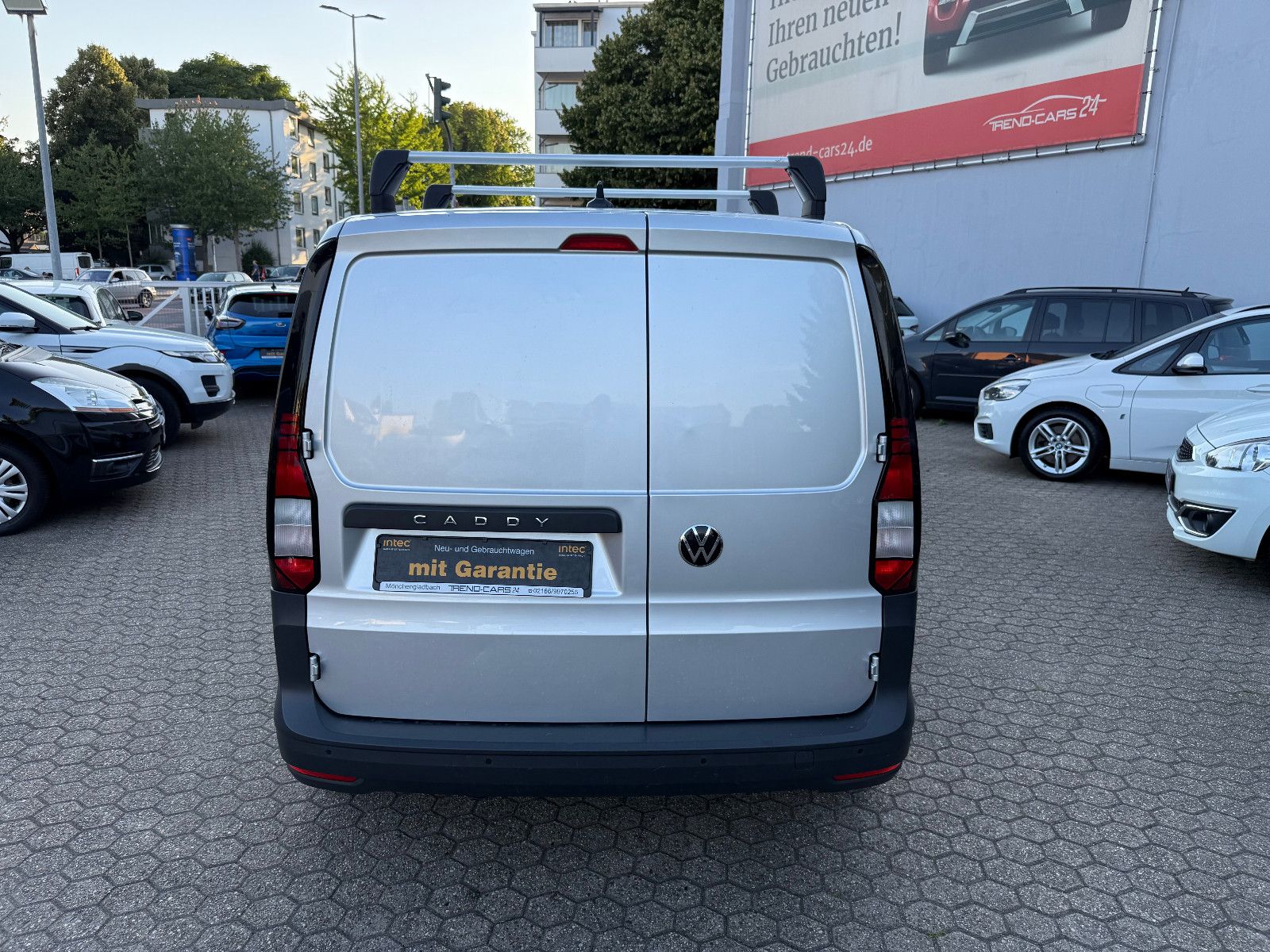 Fahrzeugabbildung Volkswagen Caddy Cargo EcoProfi*Klima*Regalsystem*