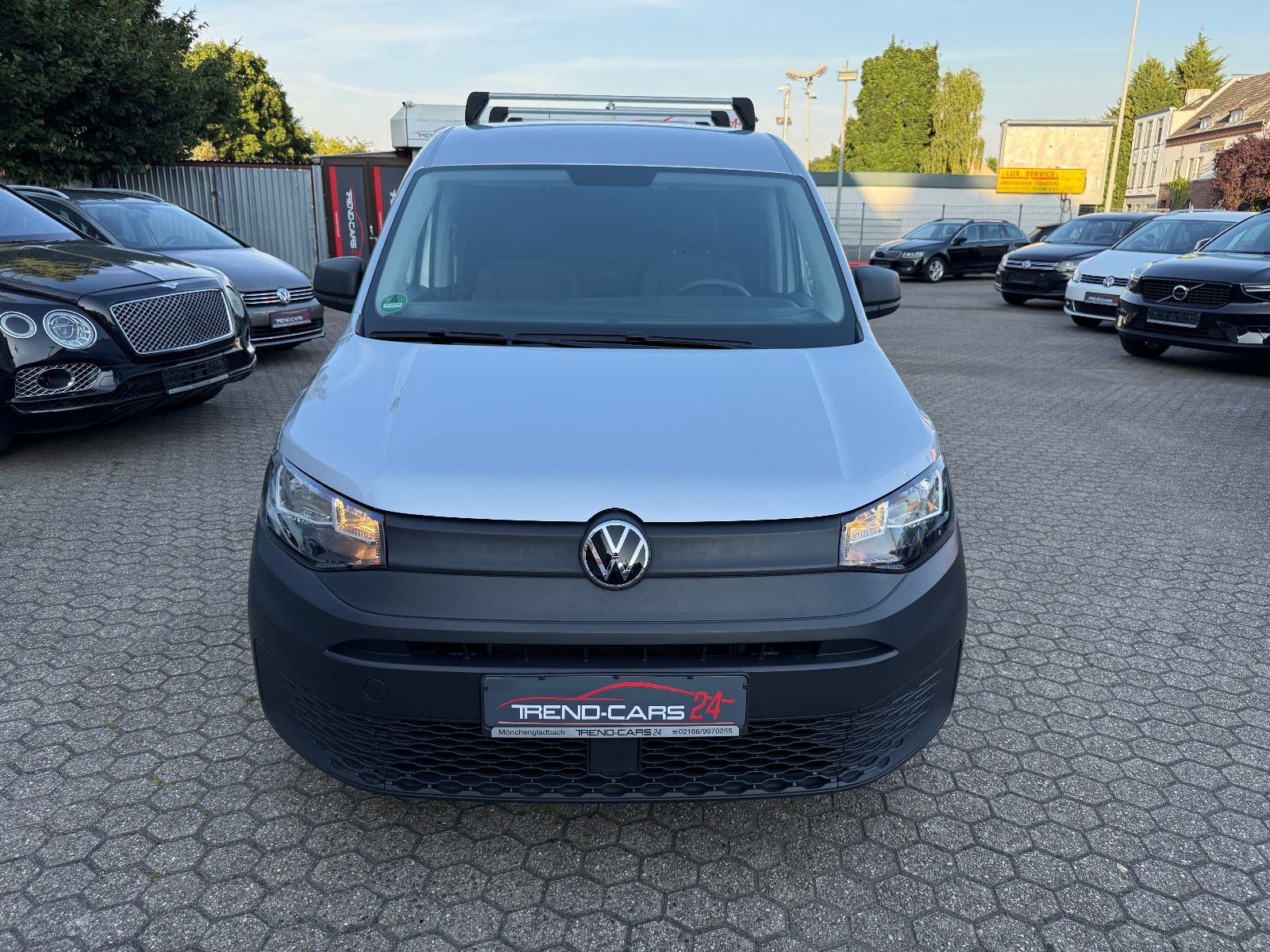 Fahrzeugabbildung Volkswagen Caddy Cargo EcoProfi*Klima*Regalsystem*