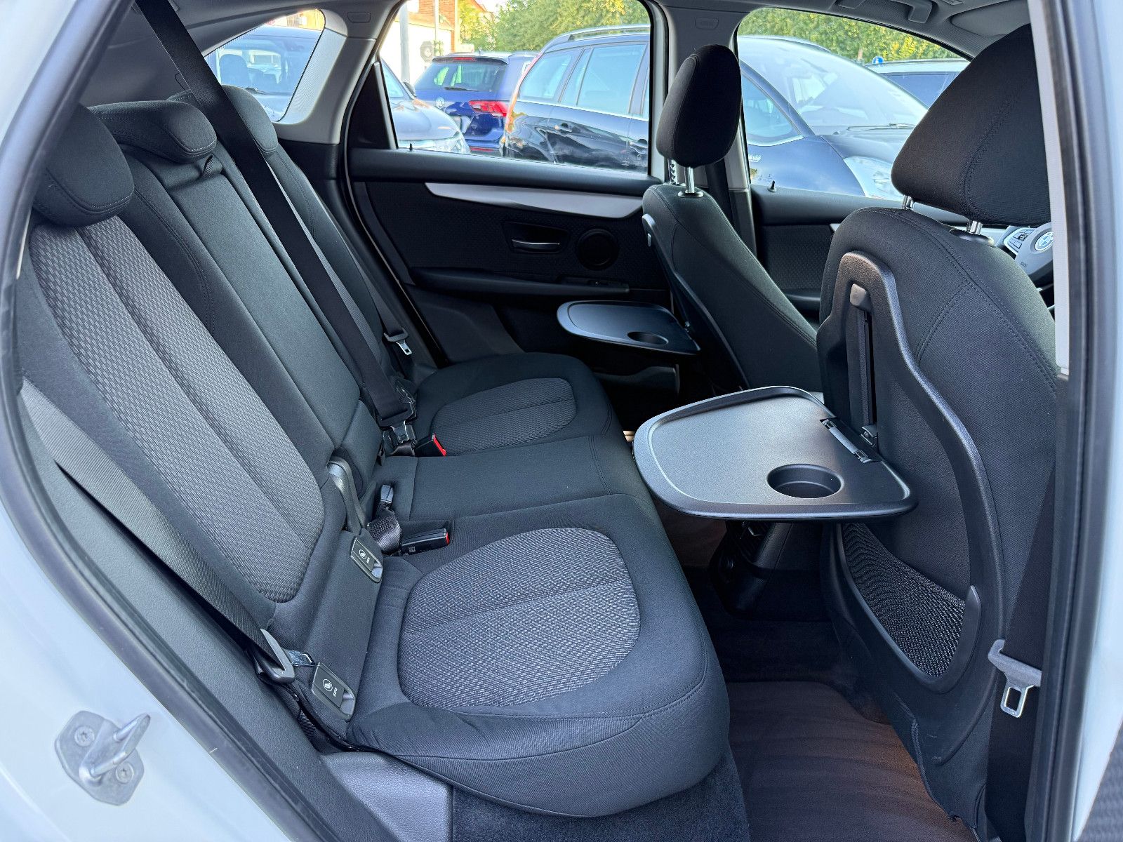Fahrzeugabbildung BMW 225 Baureihe 2 Active Tourer 225 xe Advantage