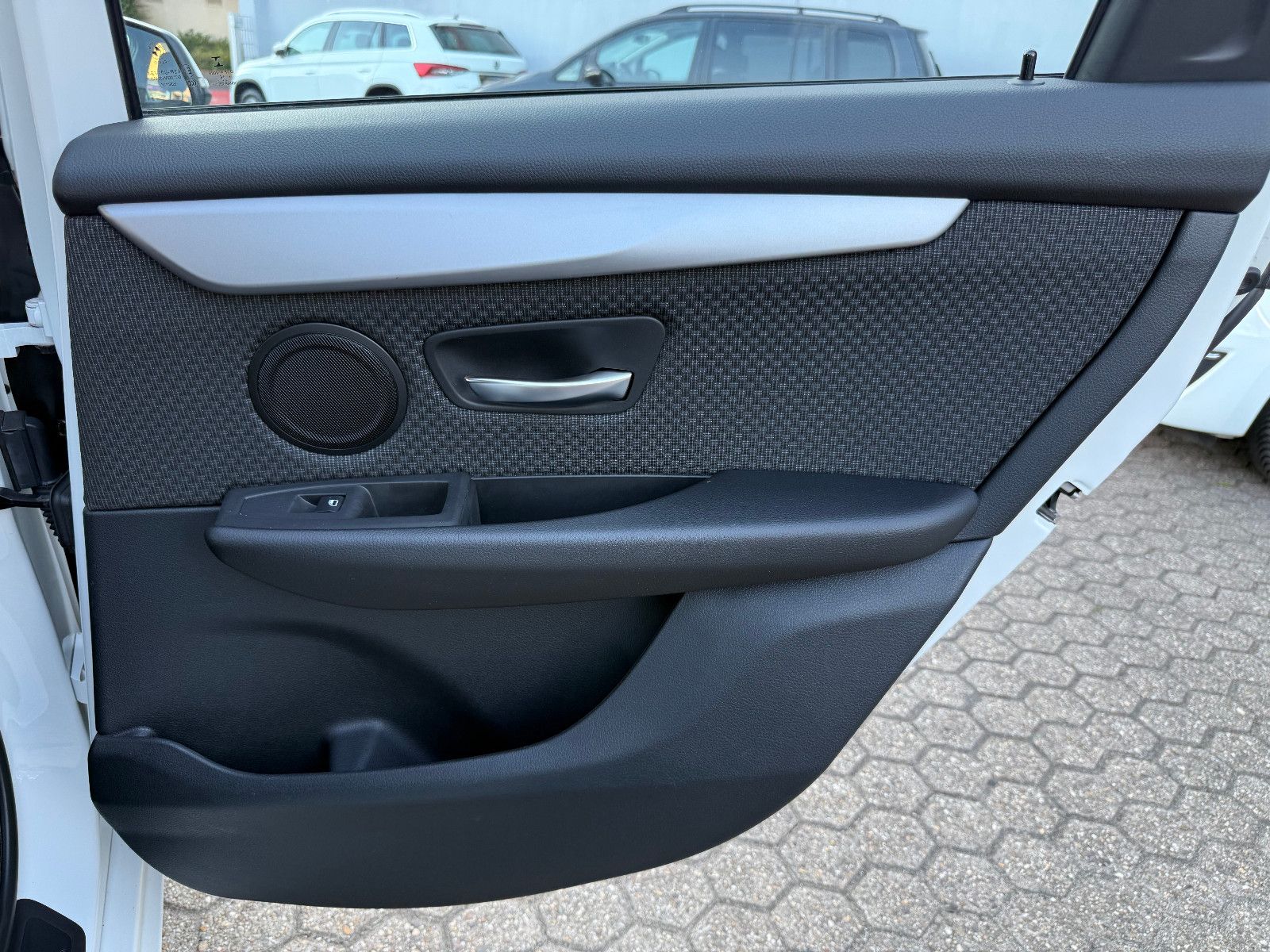 Fahrzeugabbildung BMW 225 Baureihe 2 Active Tourer 225 xe Advantage