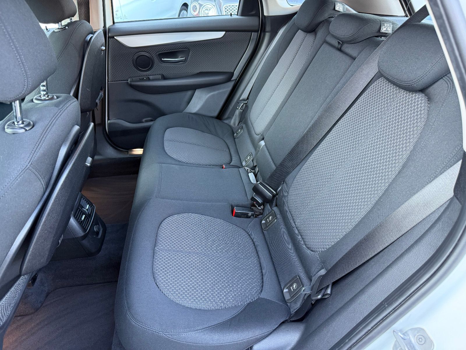 Fahrzeugabbildung BMW 225 Baureihe 2 Active Tourer 225 xe Advantage