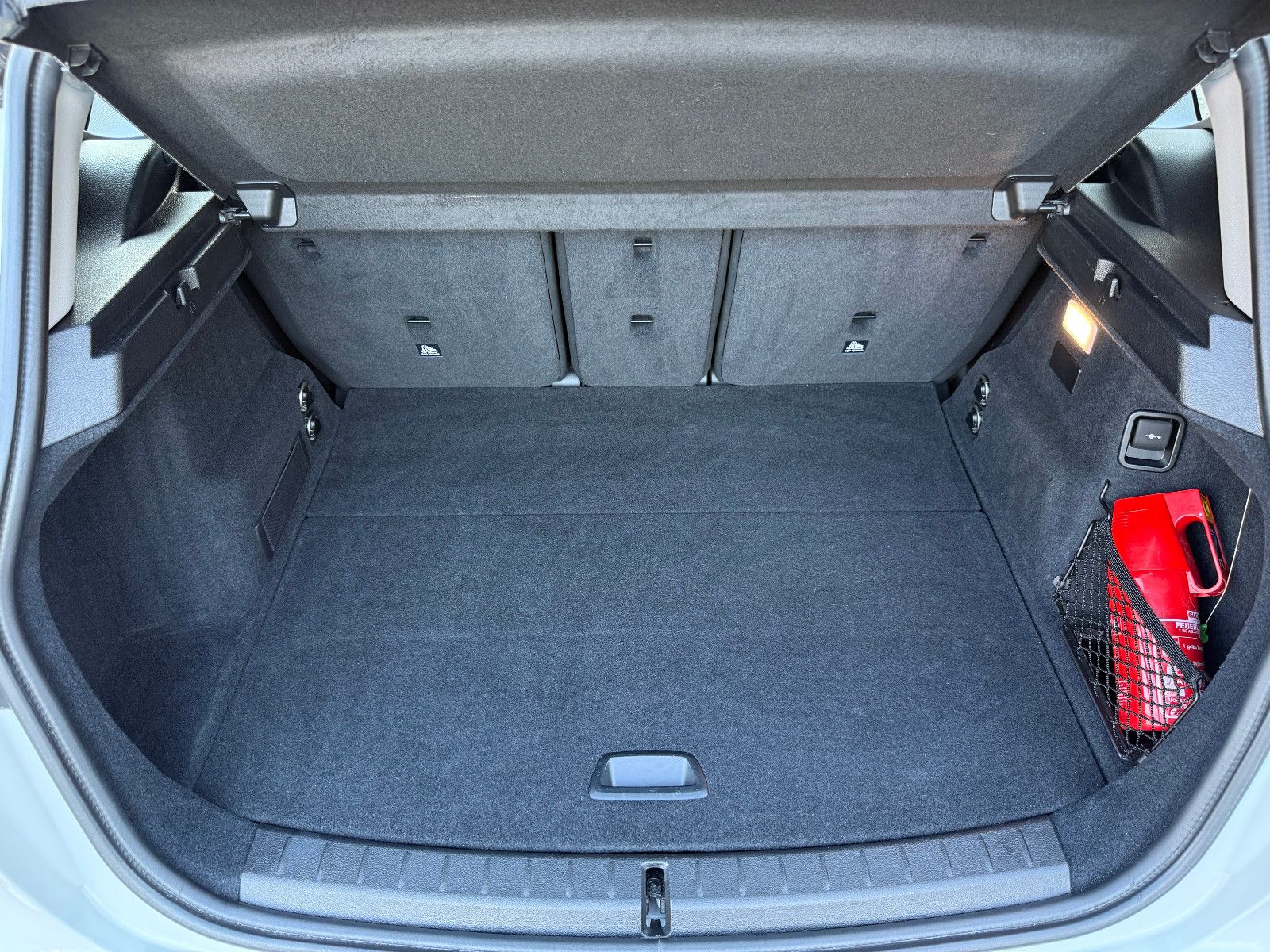 Fahrzeugabbildung BMW 225 Baureihe 2 Active Tourer 225 xe Advantage