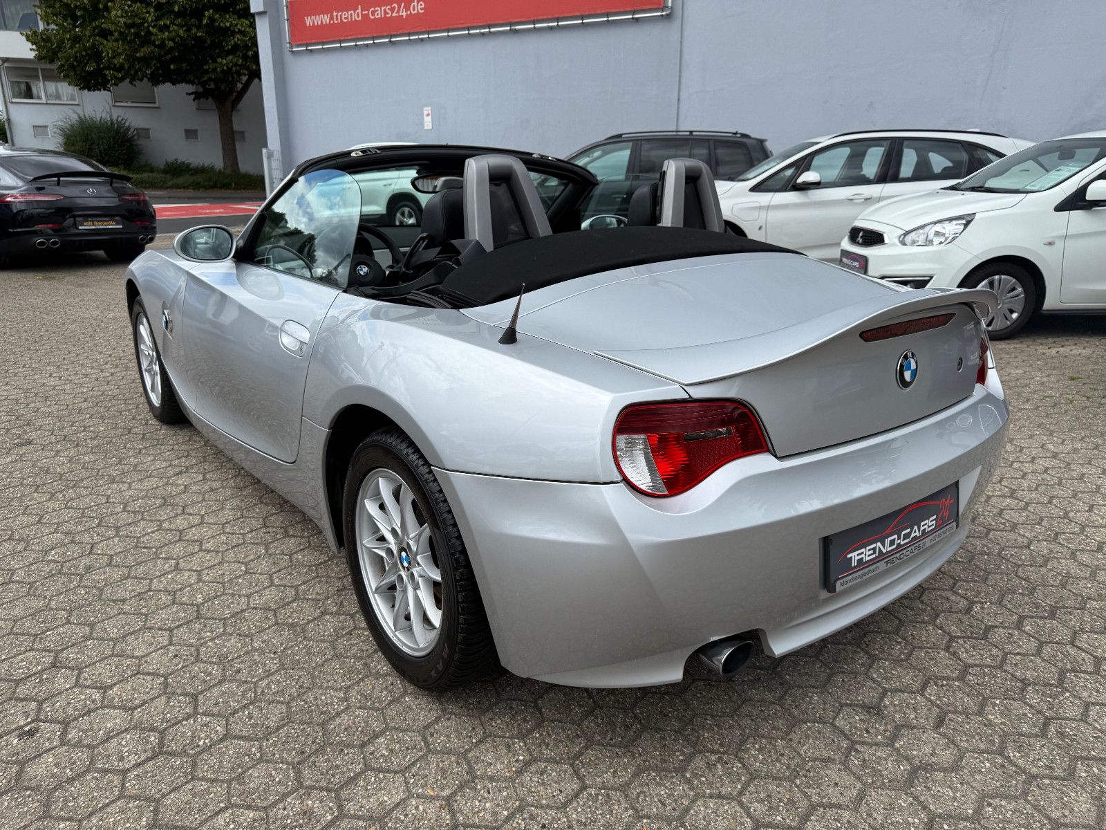 Fahrzeugabbildung BMW Z4 Baureihe Z4 Roadster 2.0i