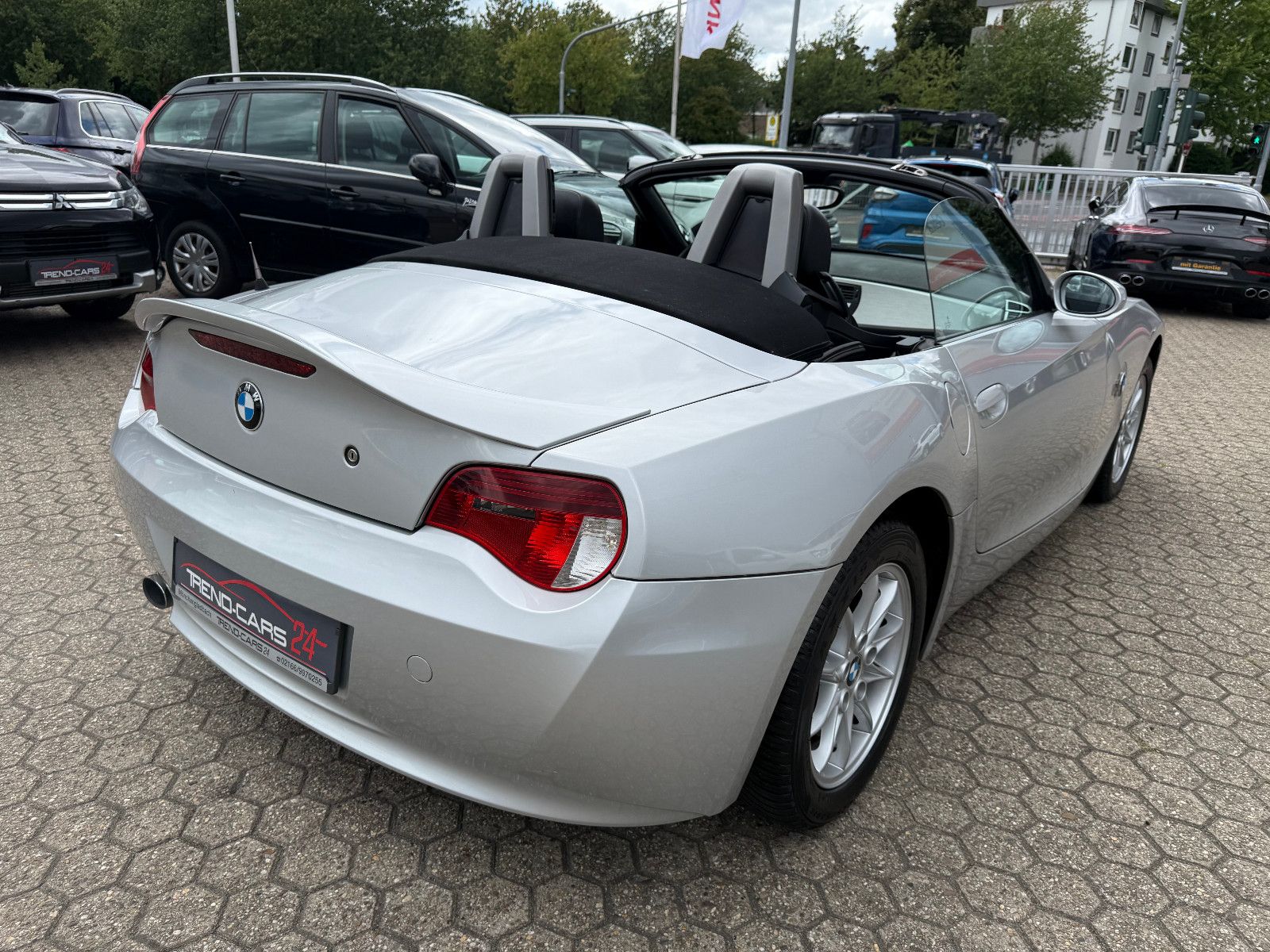 Fahrzeugabbildung BMW Z4 Baureihe Z4 Roadster 2.0i