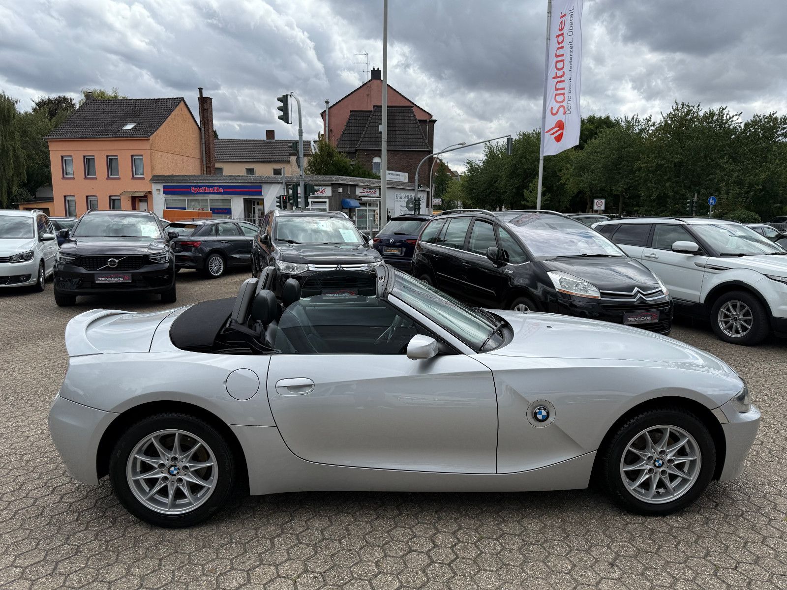 Fahrzeugabbildung BMW Z4 Baureihe Z4 Roadster 2.0i