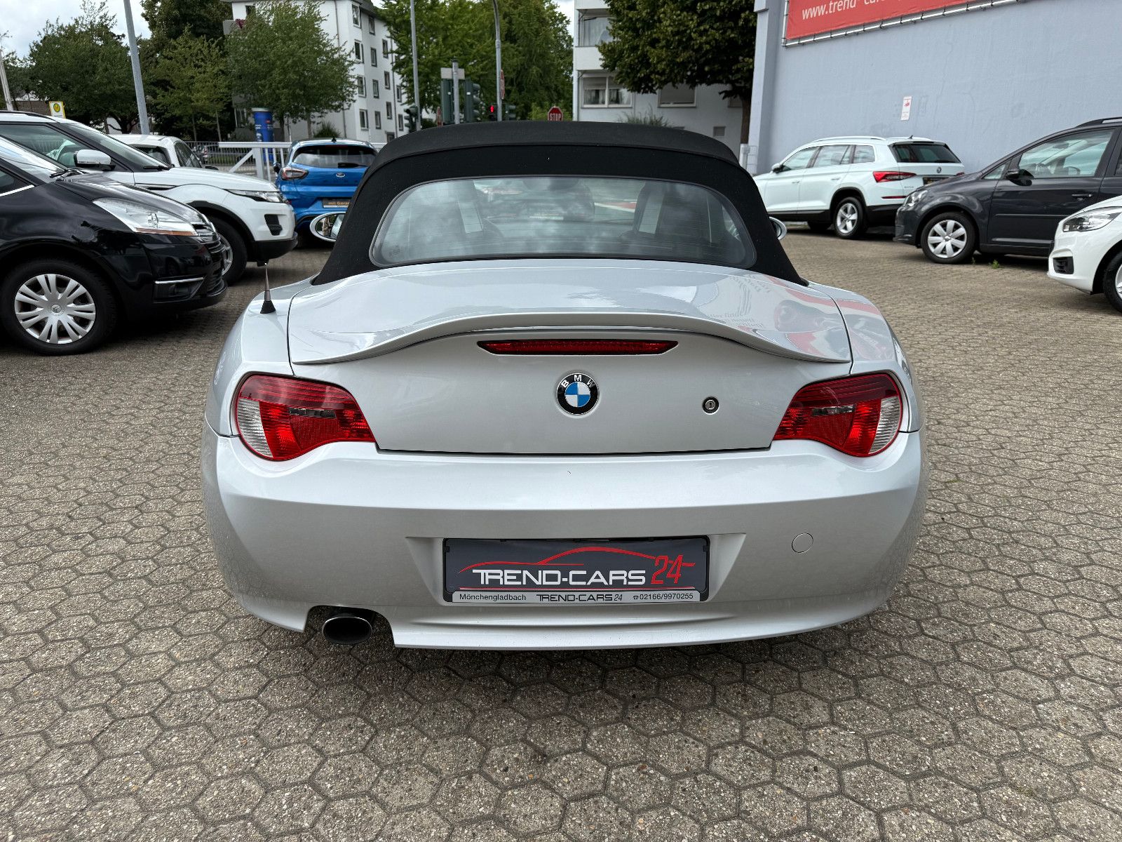 Fahrzeugabbildung BMW Z4 Baureihe Z4 Roadster 2.0i
