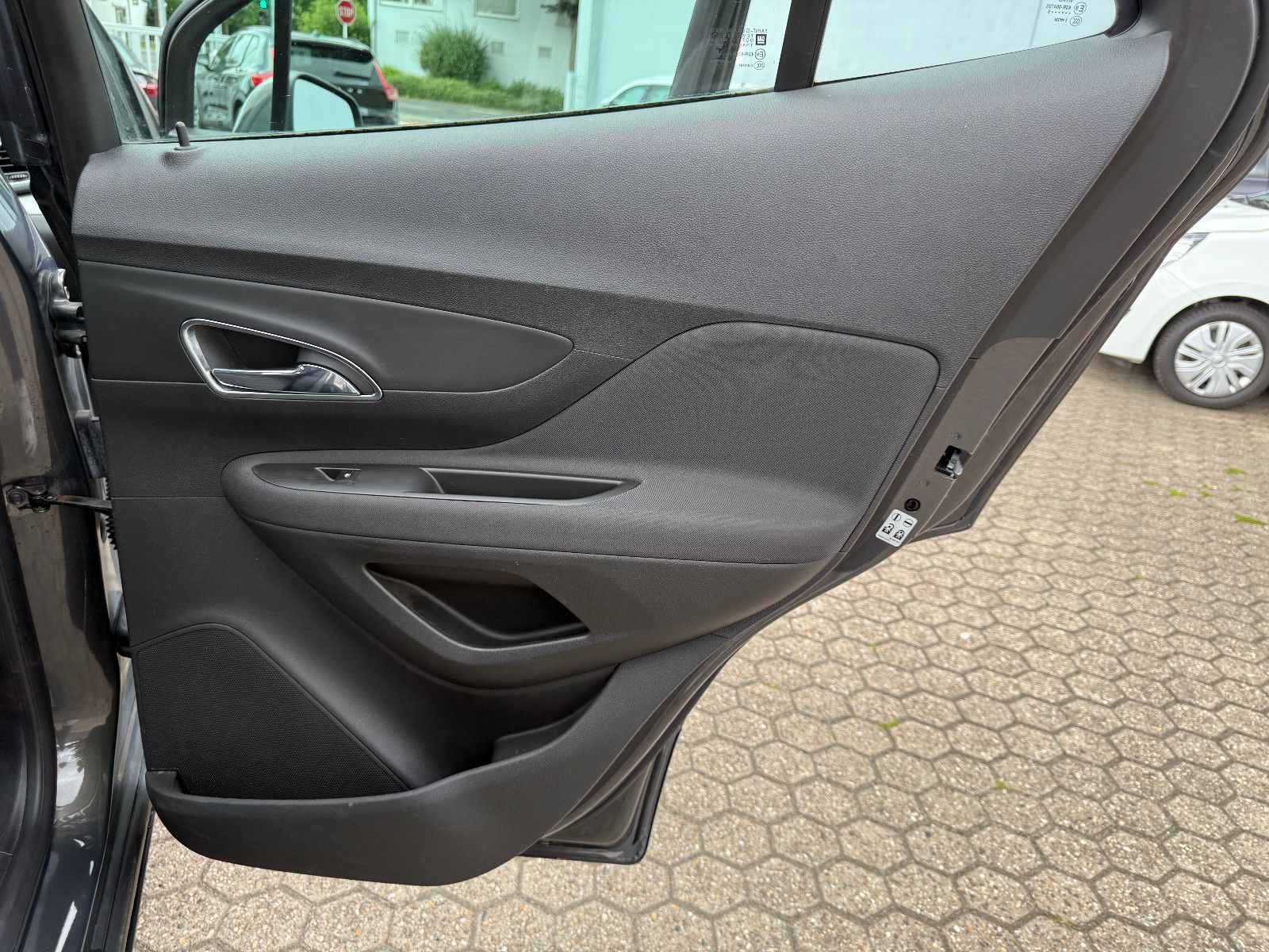 Fahrzeugabbildung Opel Mokka Edition ecoFlex