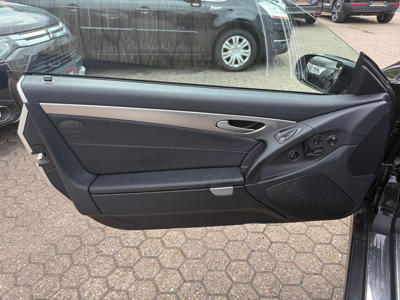 Fahrzeugabbildung Mercedes-Benz SL 350 SPORTPAKET *LEDER* DE FAHRZEUG