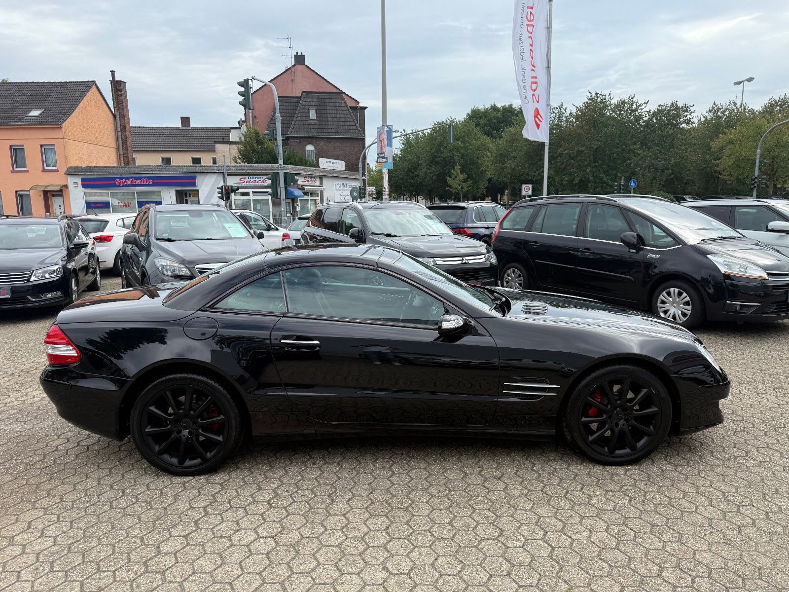 Fahrzeugabbildung Mercedes-Benz SL 350 SPORTPAKET *LEDER* DE FAHRZEUG
