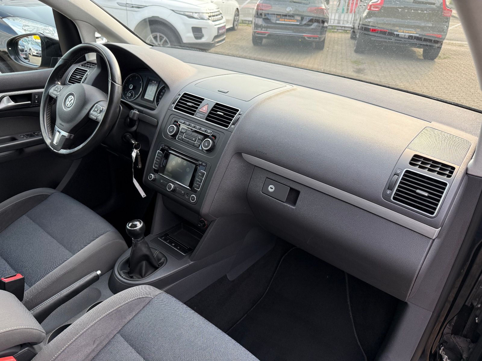 Fahrzeugabbildung Volkswagen Touran Style BMT*Tempomat*Navi*7 Sitzer*