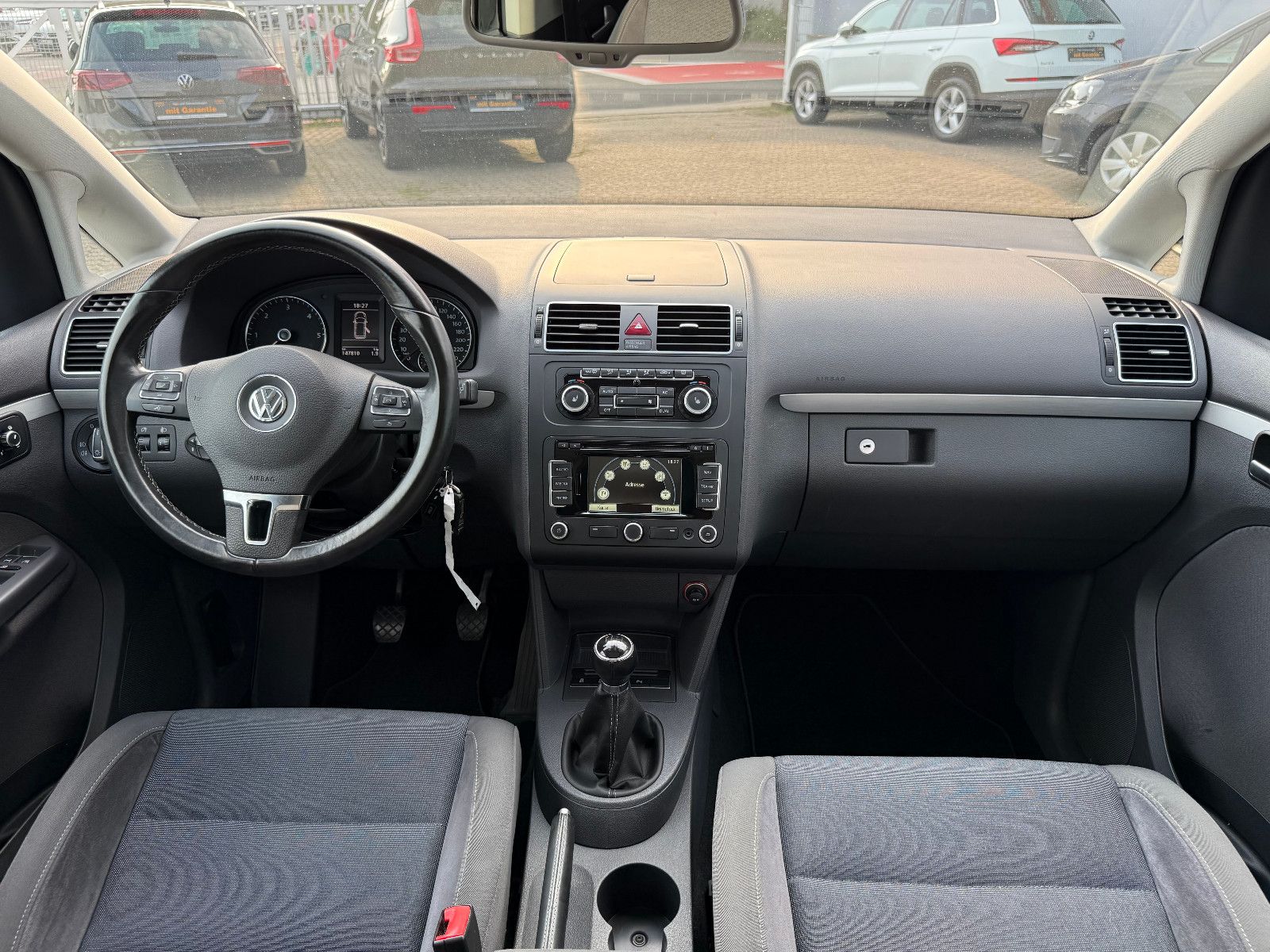 Fahrzeugabbildung Volkswagen Touran Style BMT*Tempomat*Navi*7 Sitzer*