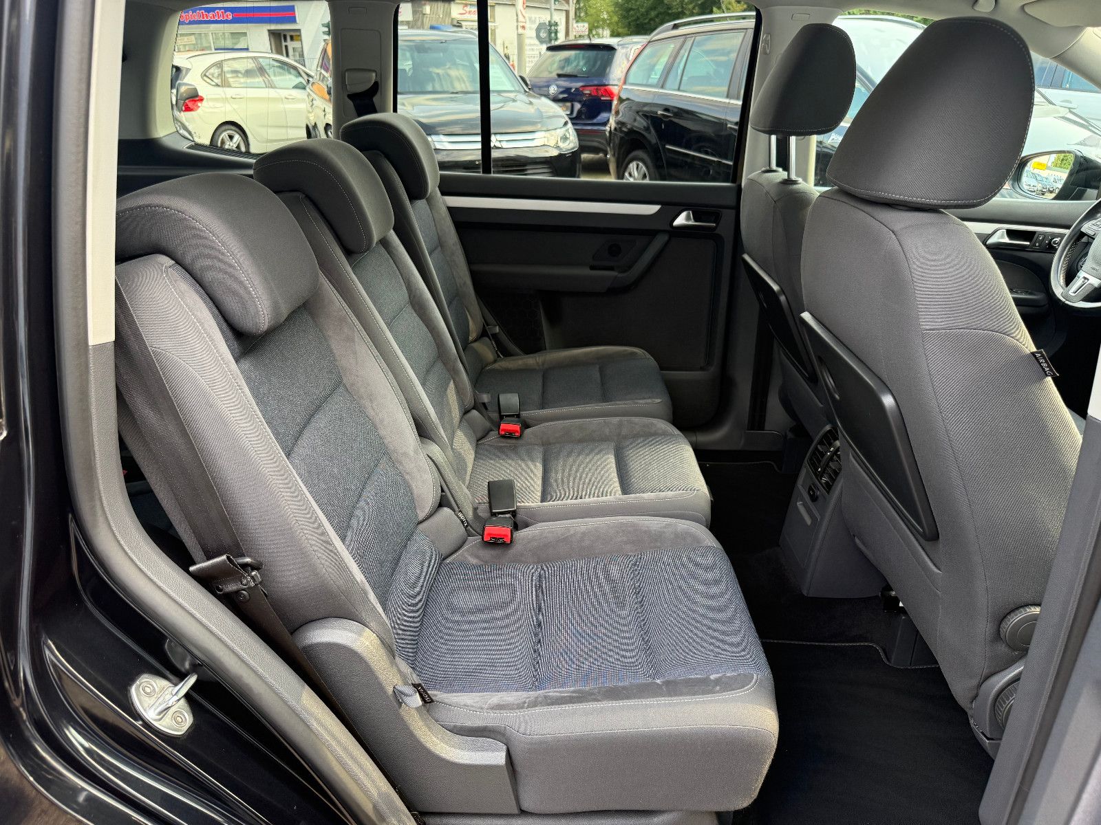 Fahrzeugabbildung Volkswagen Touran Style BMT*Tempomat*Navi*7 Sitzer*
