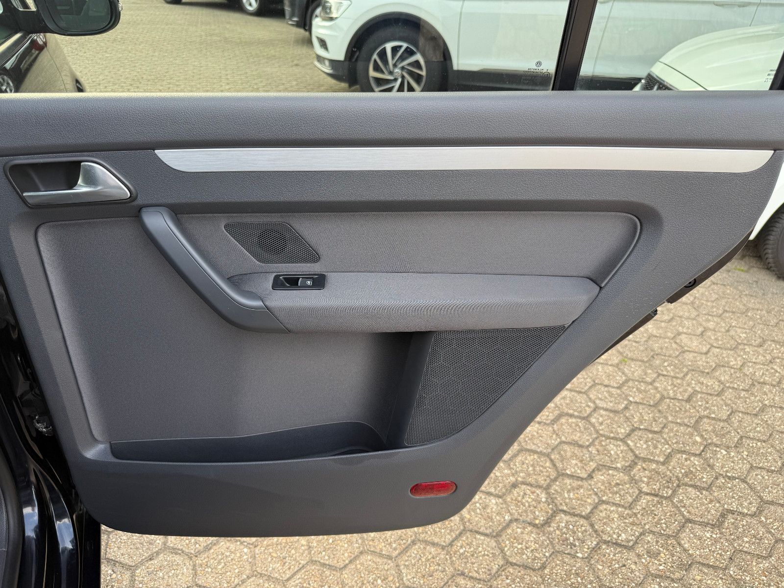Fahrzeugabbildung Volkswagen Touran Style BMT*Tempomat*Navi*7 Sitzer*