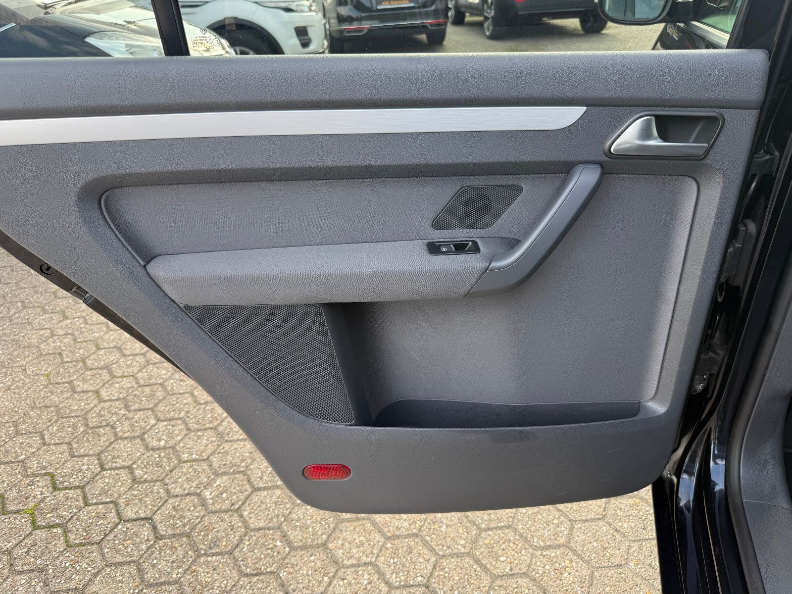 Fahrzeugabbildung Volkswagen Touran Style BMT*Tempomat*Navi*7 Sitzer*