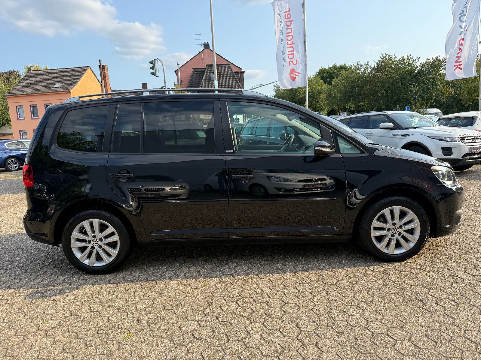 Fahrzeugabbildung Volkswagen Touran Style BMT*Tempomat*Navi*7 Sitzer*