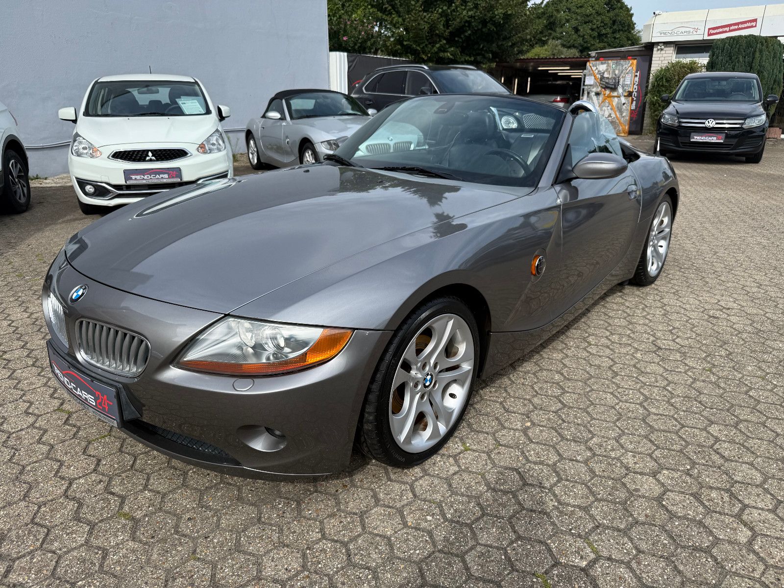 Fahrzeugabbildung BMW Z4 Baureihe Z4 Roadster 3.0i