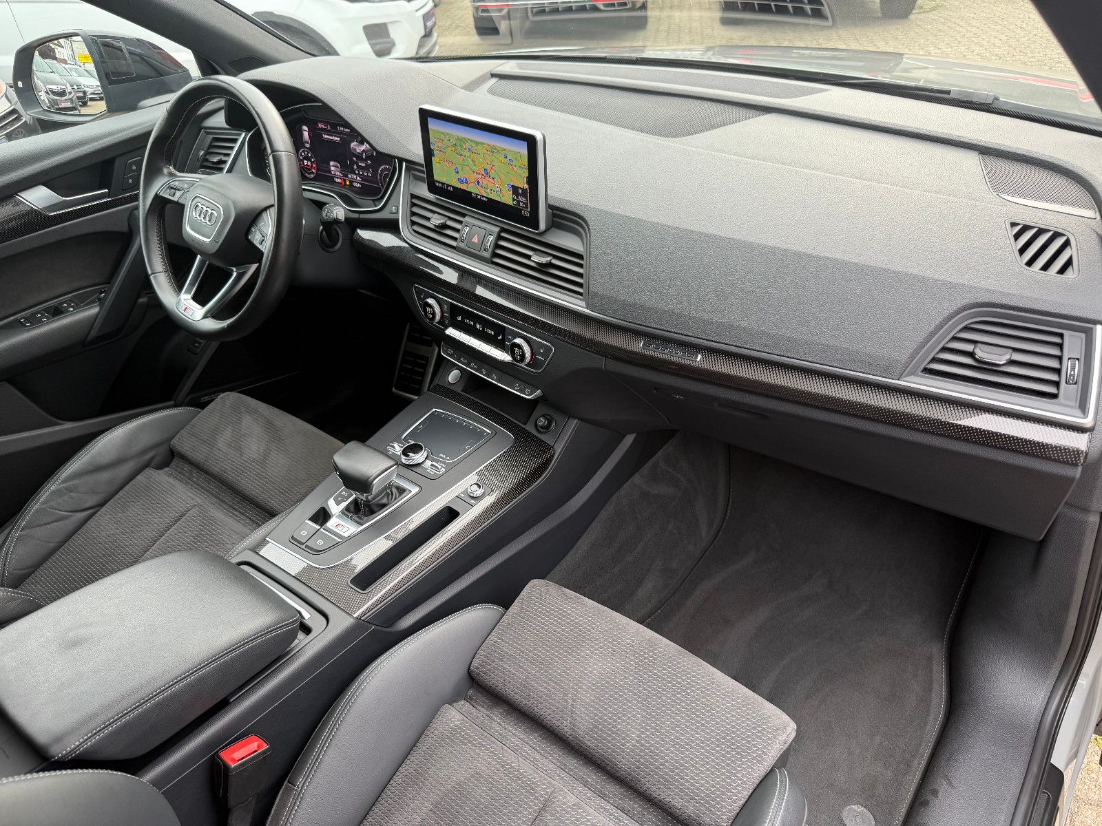 Fahrzeugabbildung Audi SQ5 3.0 TFSI quattro