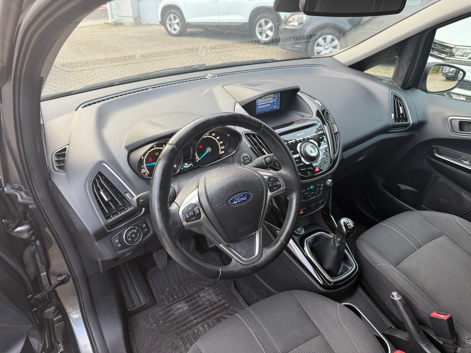 Fahrzeugabbildung Ford B-Max B-MAX Titanium