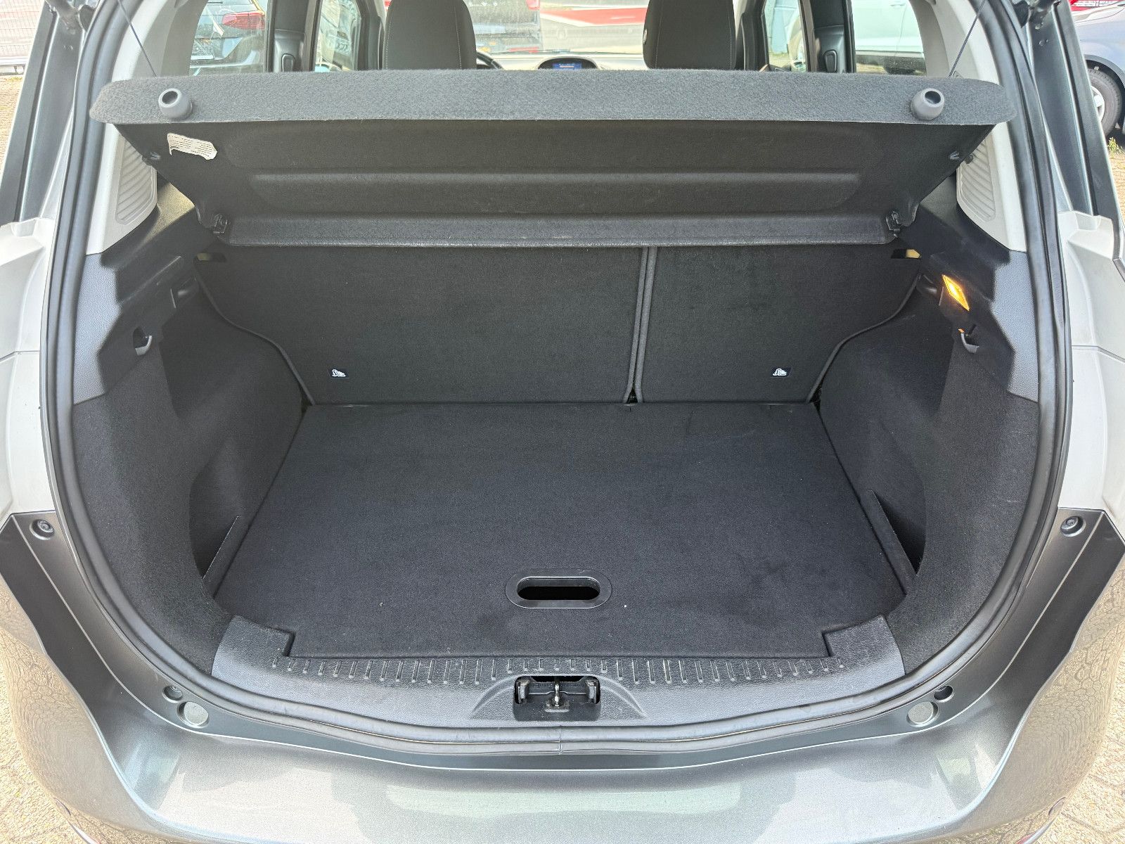 Fahrzeugabbildung Ford B-Max B-MAX Titanium