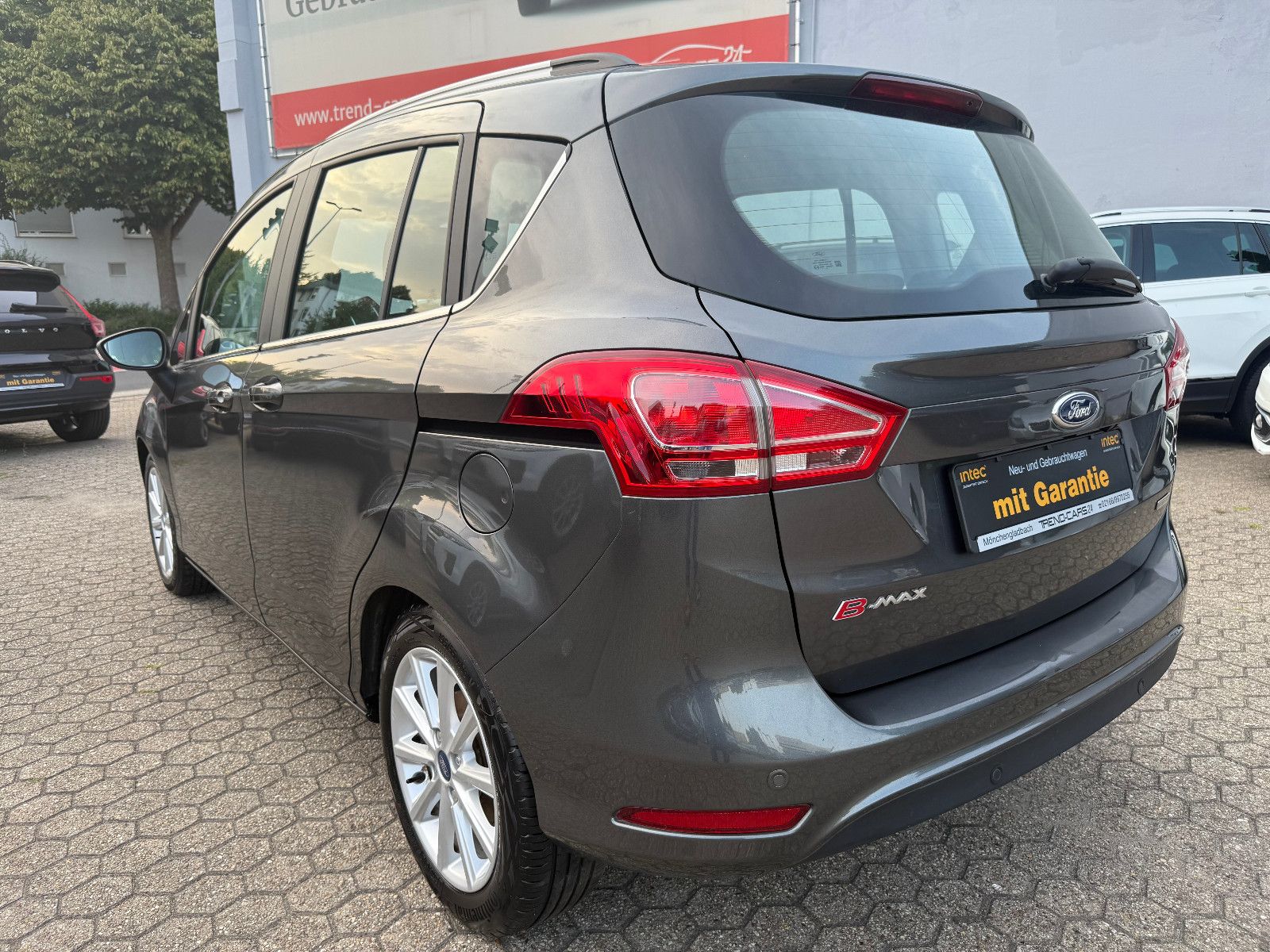 Fahrzeugabbildung Ford B-Max B-MAX Titanium