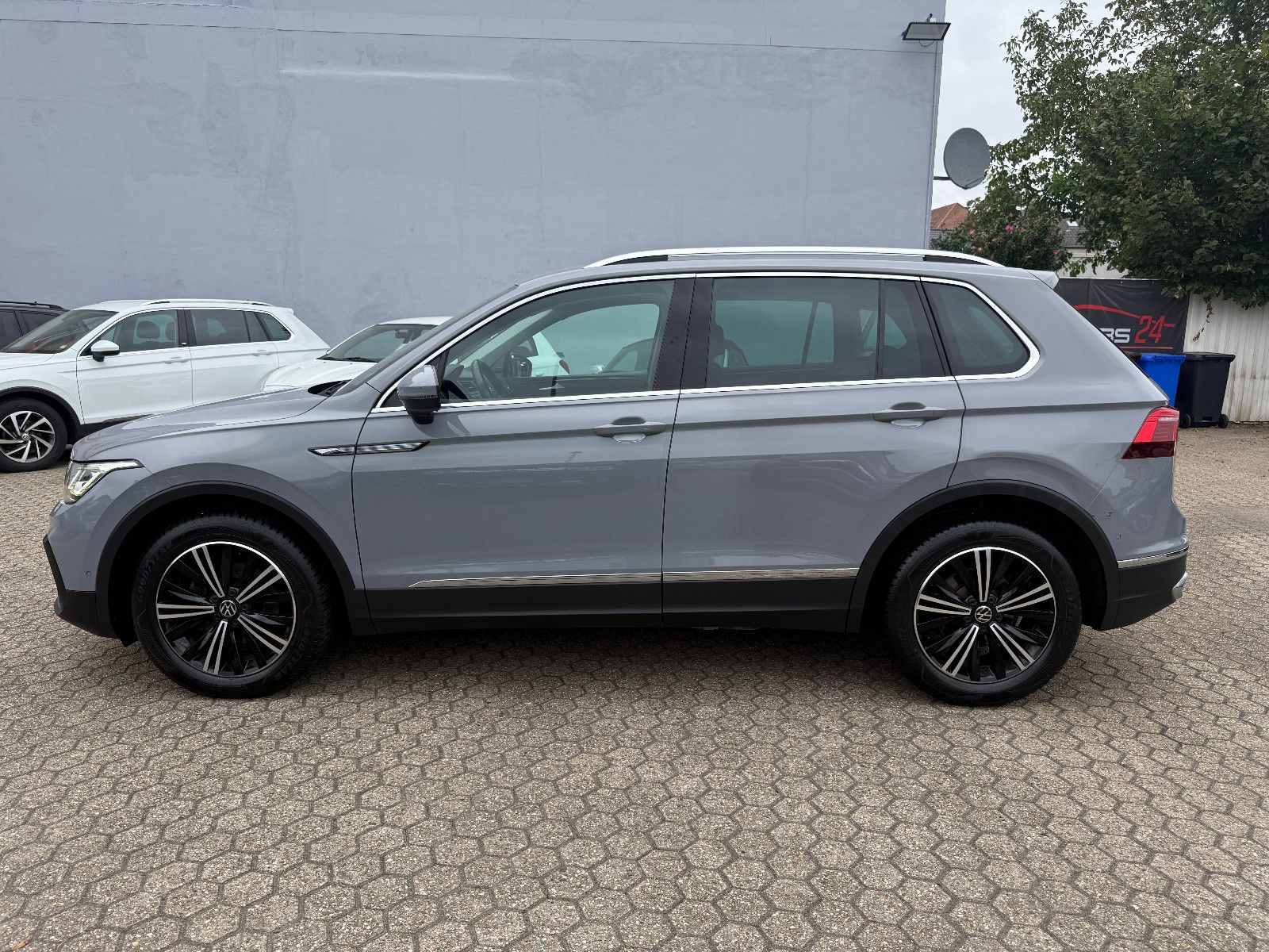 Fahrzeugabbildung Volkswagen Tiguan Elegance*ACC*SH*Lenkradheizung*AHK*