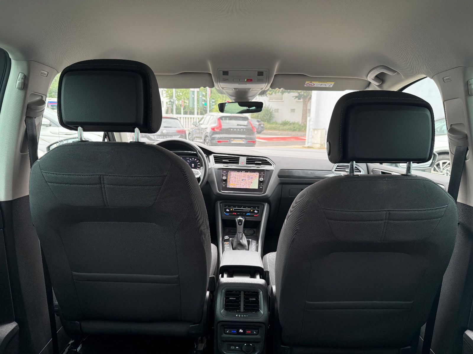 Fahrzeugabbildung Volkswagen Tiguan Elegance*ACC*SH*Lenkradheizung*AHK*