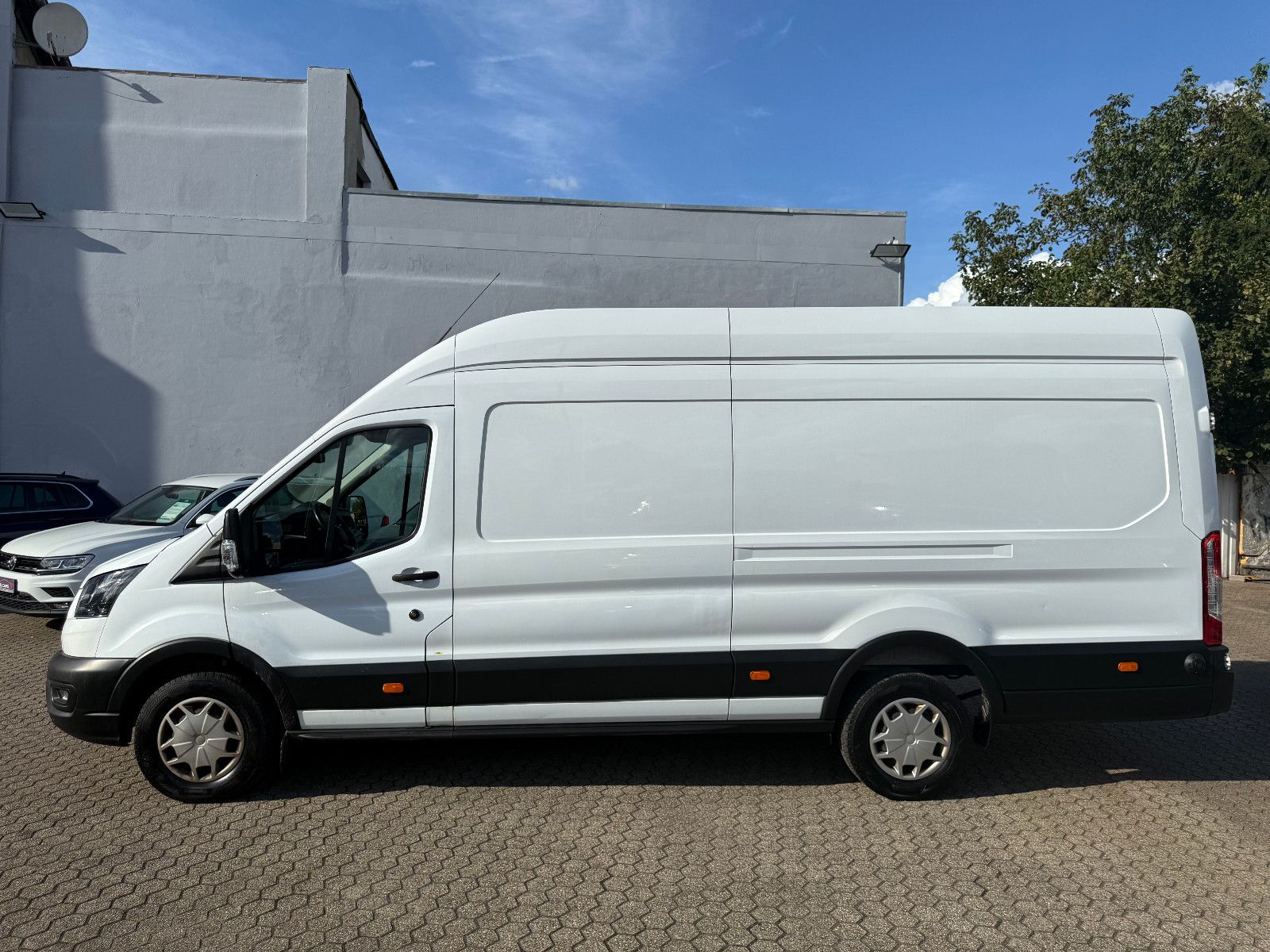 Fahrzeugabbildung Ford Transit Kasten 350 Trend  L4 H3 DPD