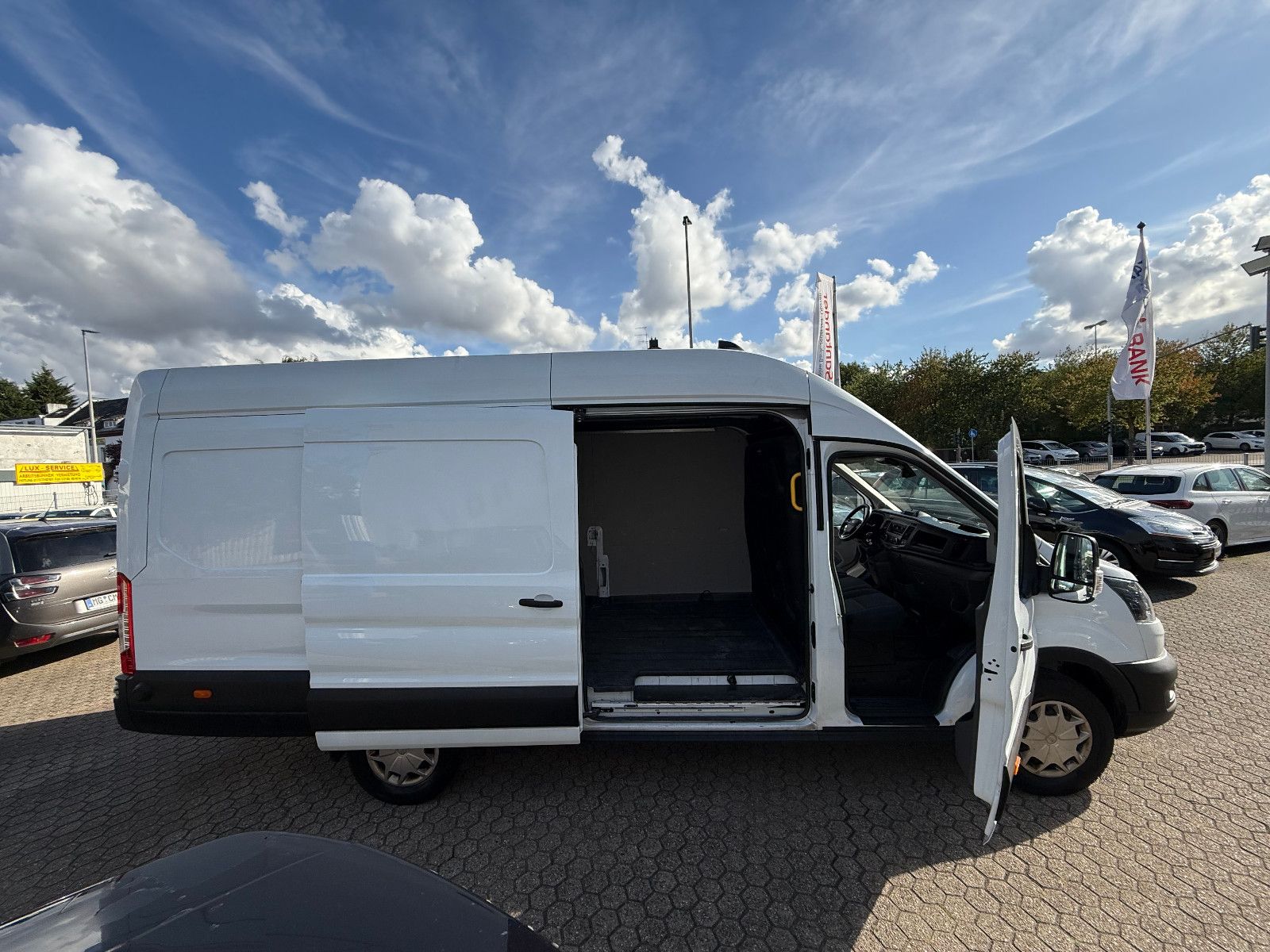 Fahrzeugabbildung Ford Transit Kasten 350 Trend  L4 H3 DPD