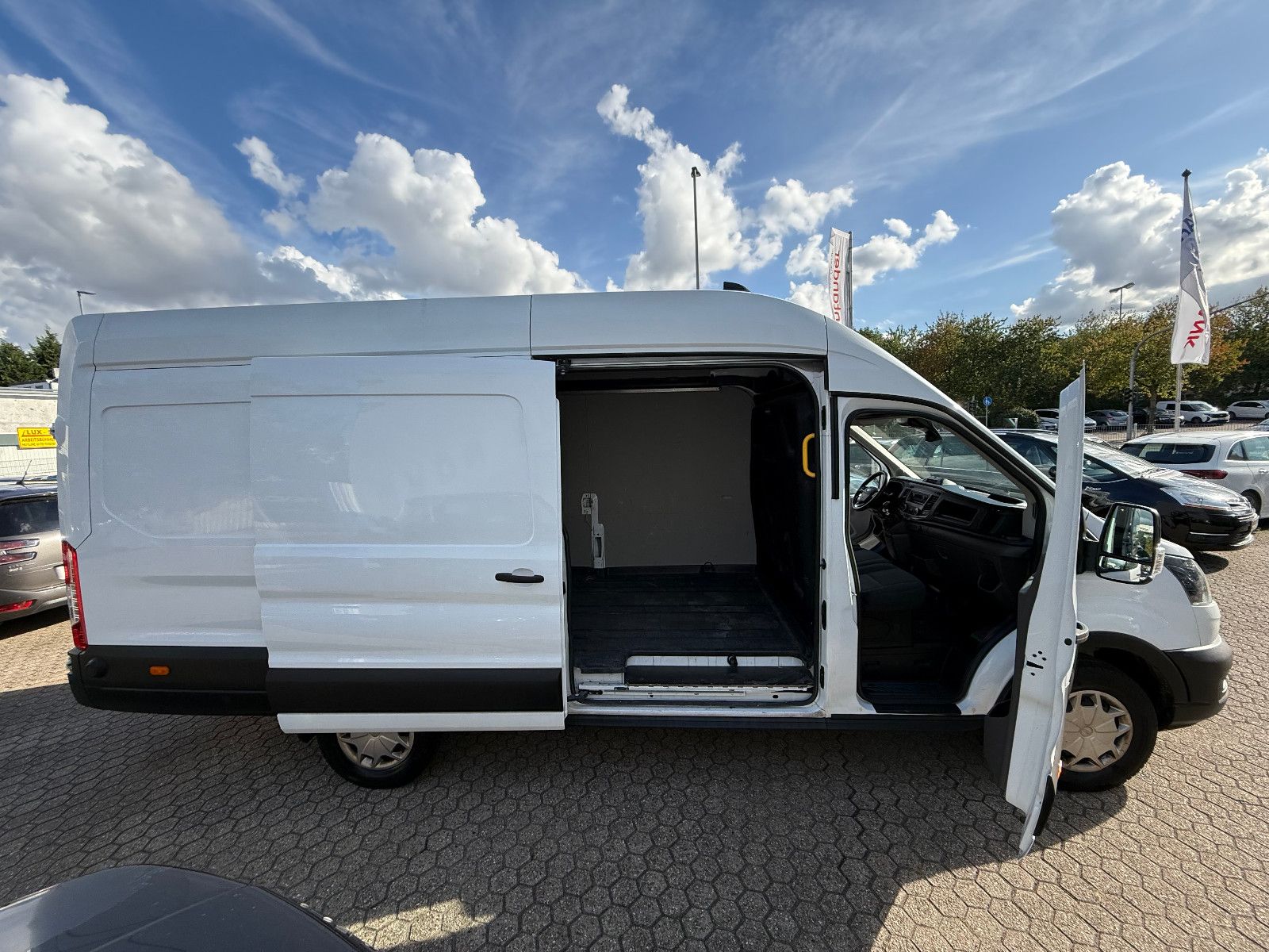 Fahrzeugabbildung Ford Transit Kasten 350 Trend  L4 H3 DPD