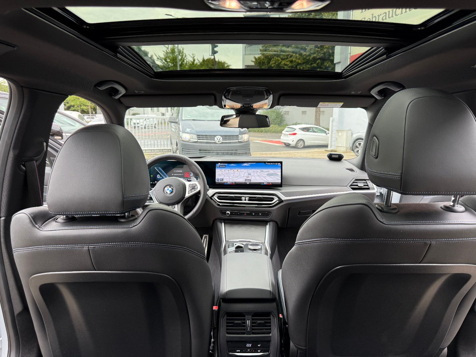 Fahrzeugabbildung BMW 318 Baureihe 3 Touring 318 i M Sport