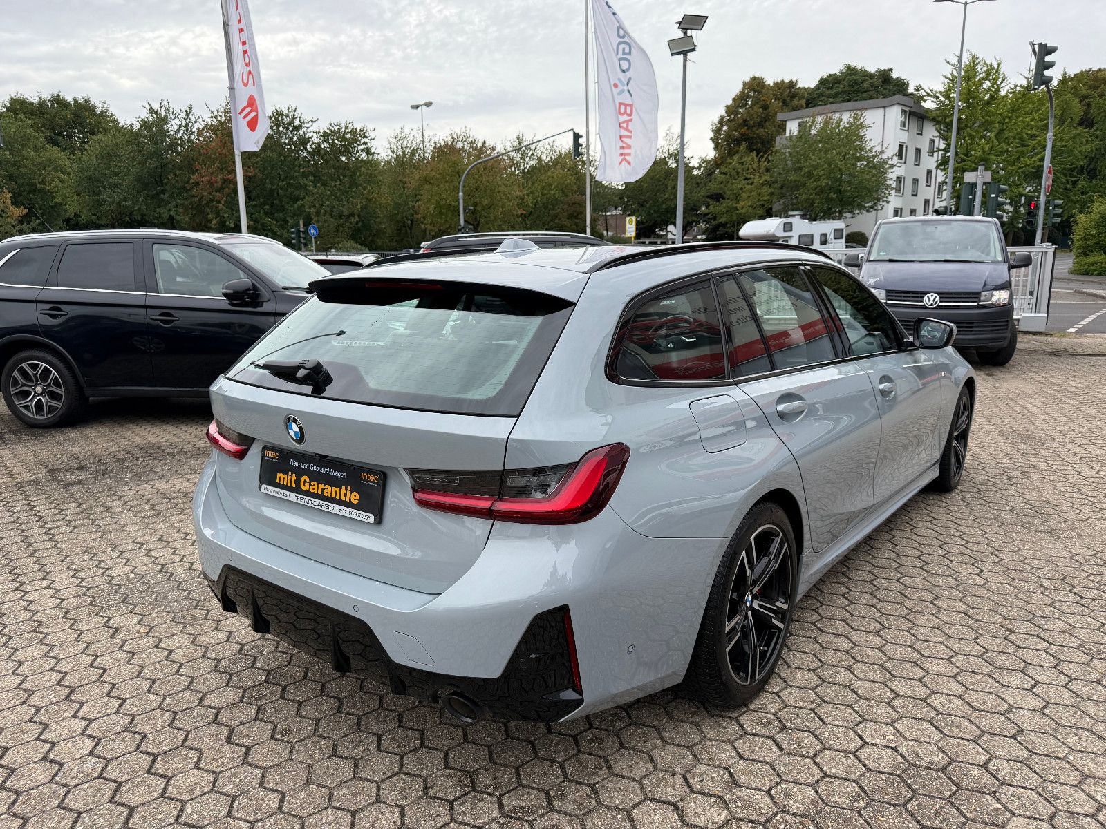 Fahrzeugabbildung BMW 318 Baureihe 3 Touring 318 i M Sport