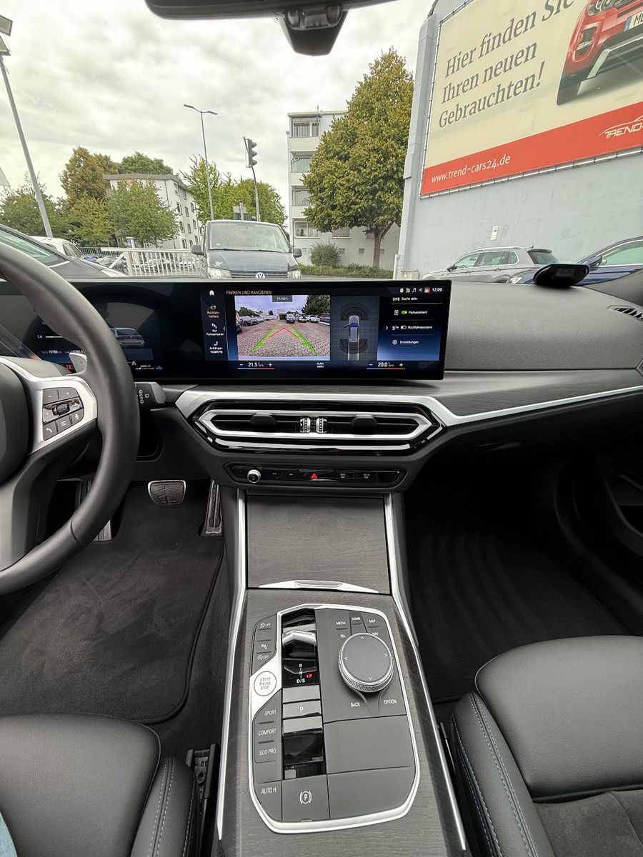 Fahrzeugabbildung BMW 318 Baureihe 3 Touring 318 i M Sport