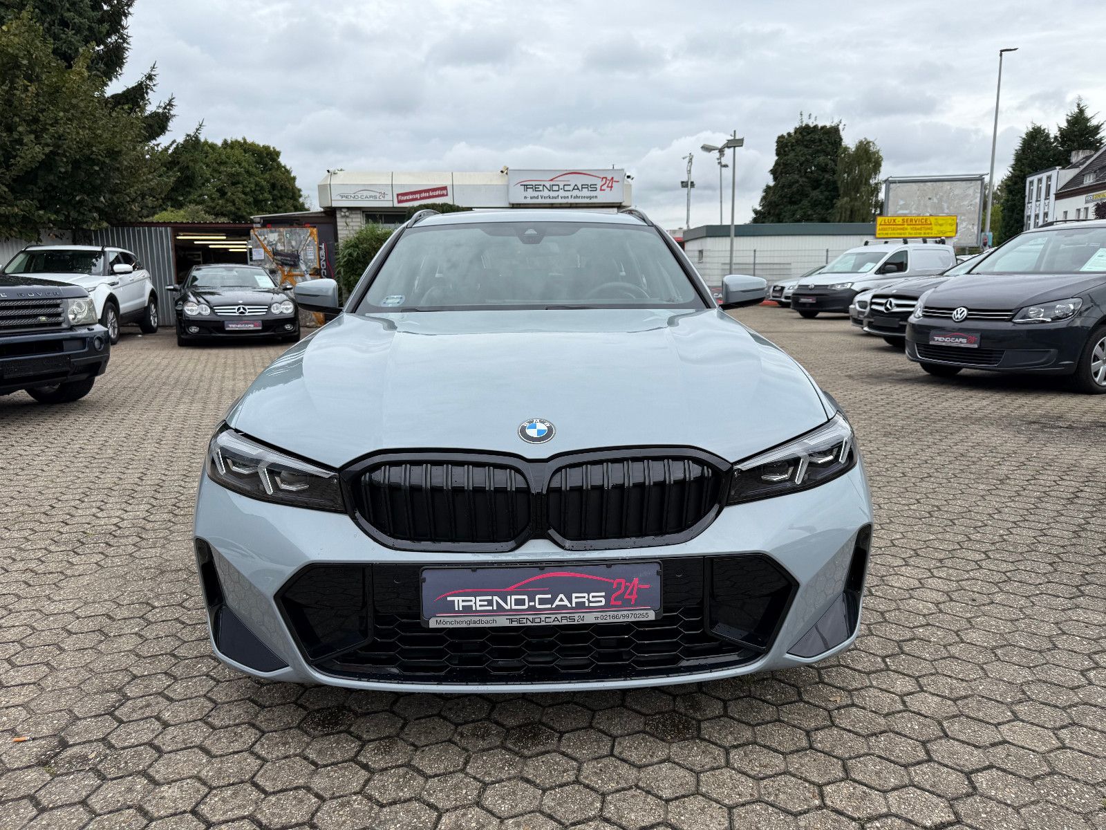 Fahrzeugabbildung BMW 318 Baureihe 3 Touring 318 i M Sport